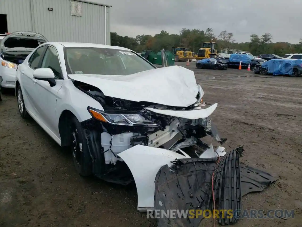 1 Photograph of a damaged car 4T1C11AK1MU561513 TOYOTA CAMRY 2021