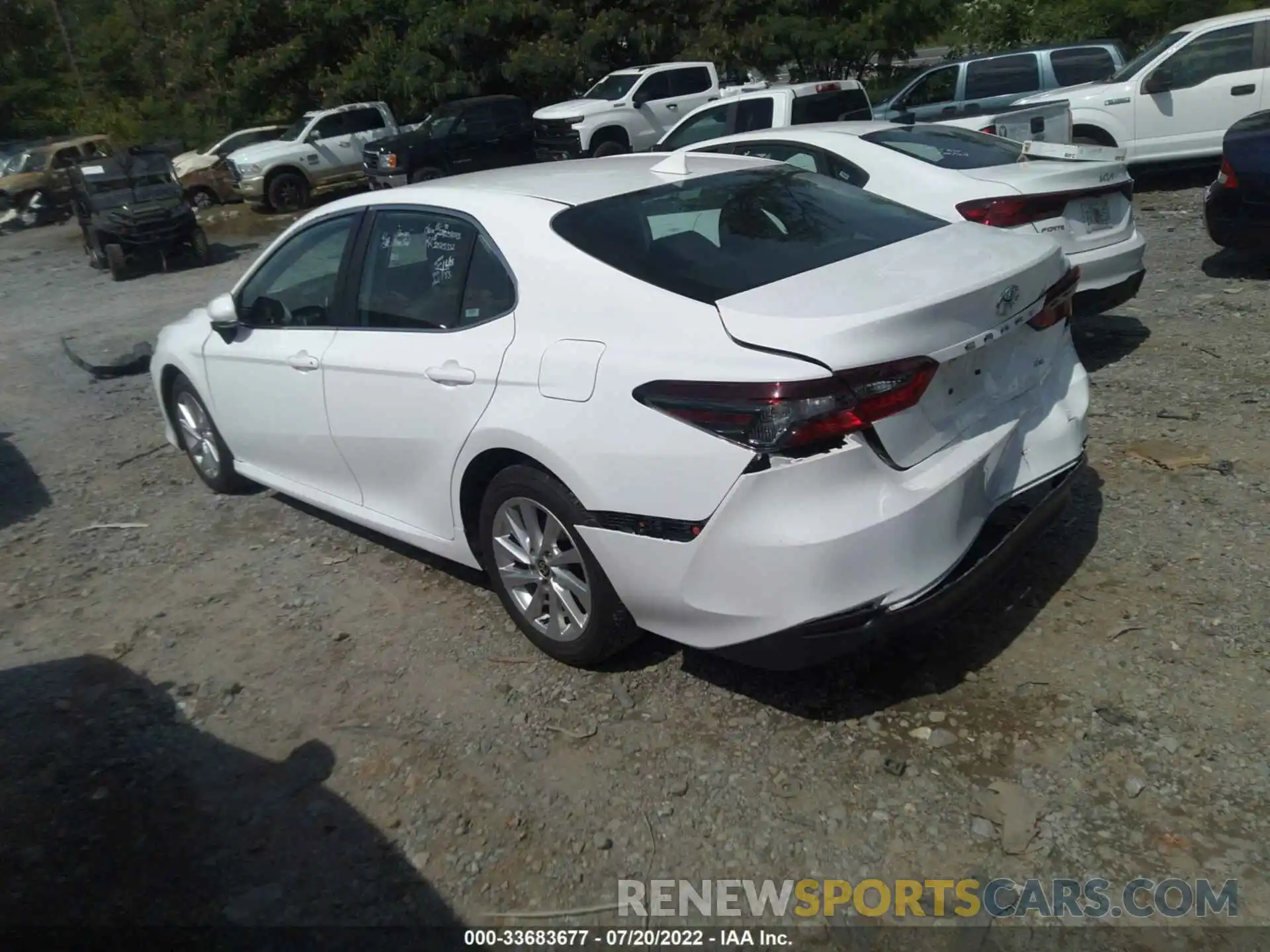 3 Photograph of a damaged car 4T1C11AK1MU562192 TOYOTA CAMRY 2021