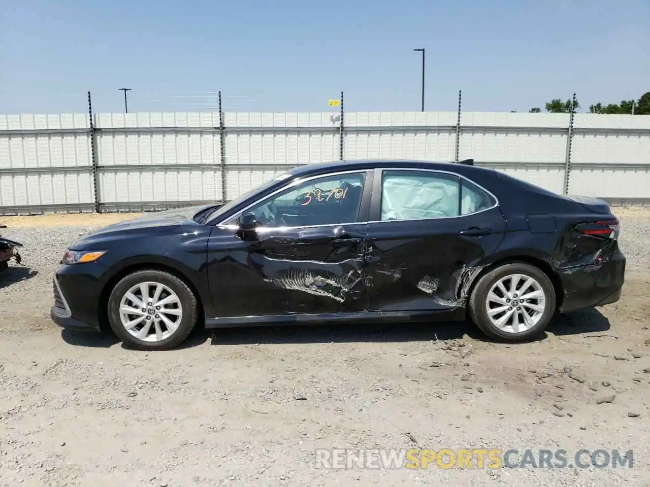 9 Photograph of a damaged car 4T1C11AK1MU577470 TOYOTA CAMRY 2021