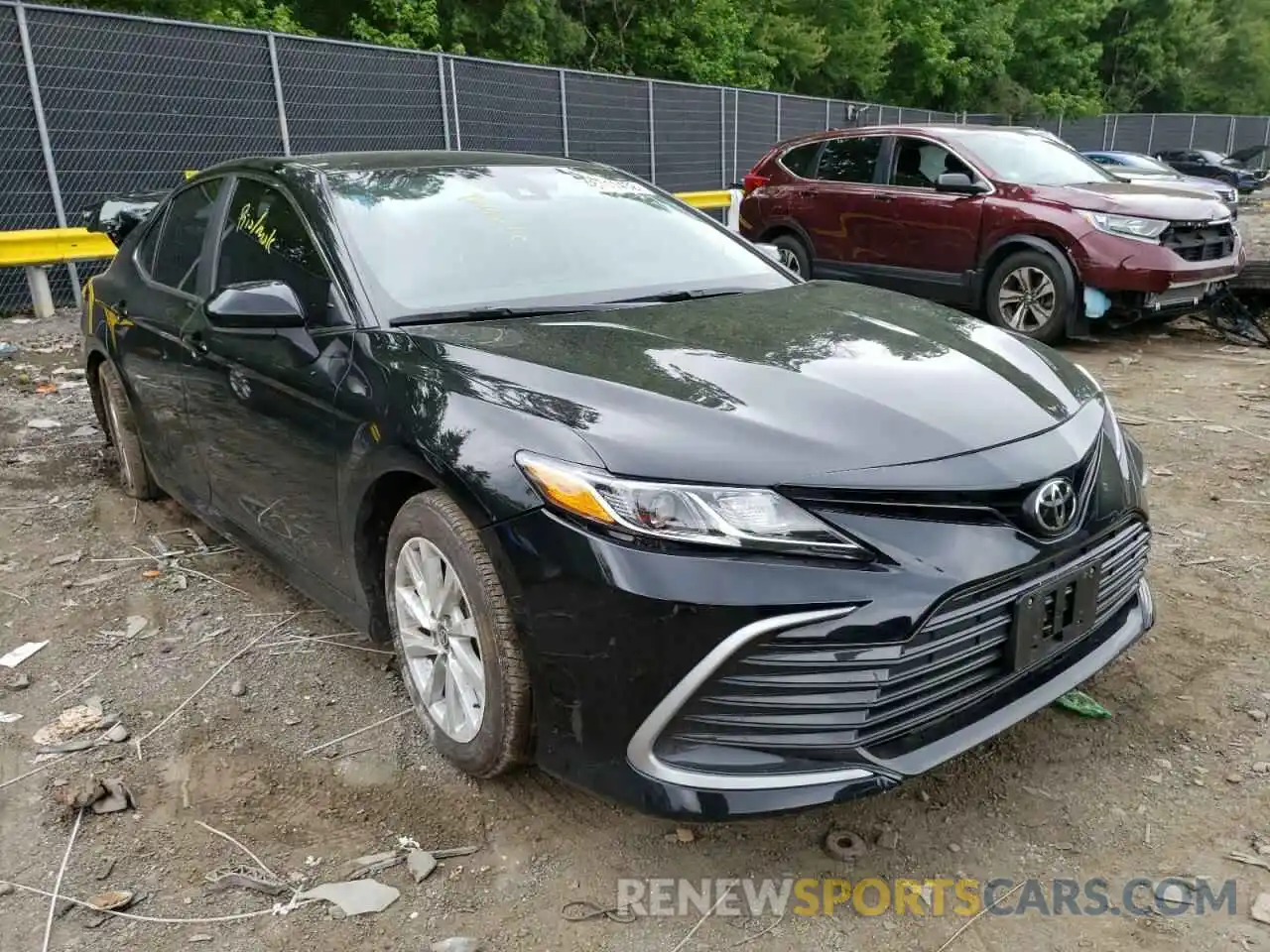 1 Photograph of a damaged car 4T1C11AK1MU578148 TOYOTA CAMRY 2021