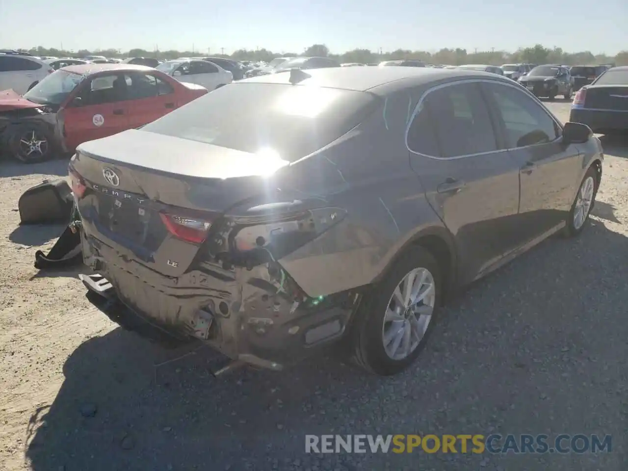 4 Photograph of a damaged car 4T1C11AK1MU598612 TOYOTA CAMRY 2021