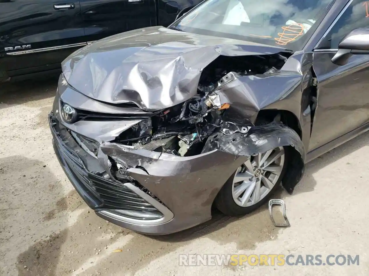 9 Photograph of a damaged car 4T1C11AK1MU600231 TOYOTA CAMRY 2021