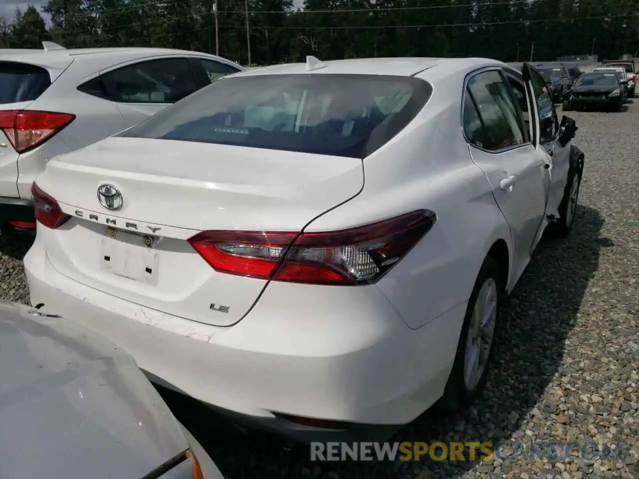 4 Photograph of a damaged car 4T1C11AK1MU601265 TOYOTA CAMRY 2021