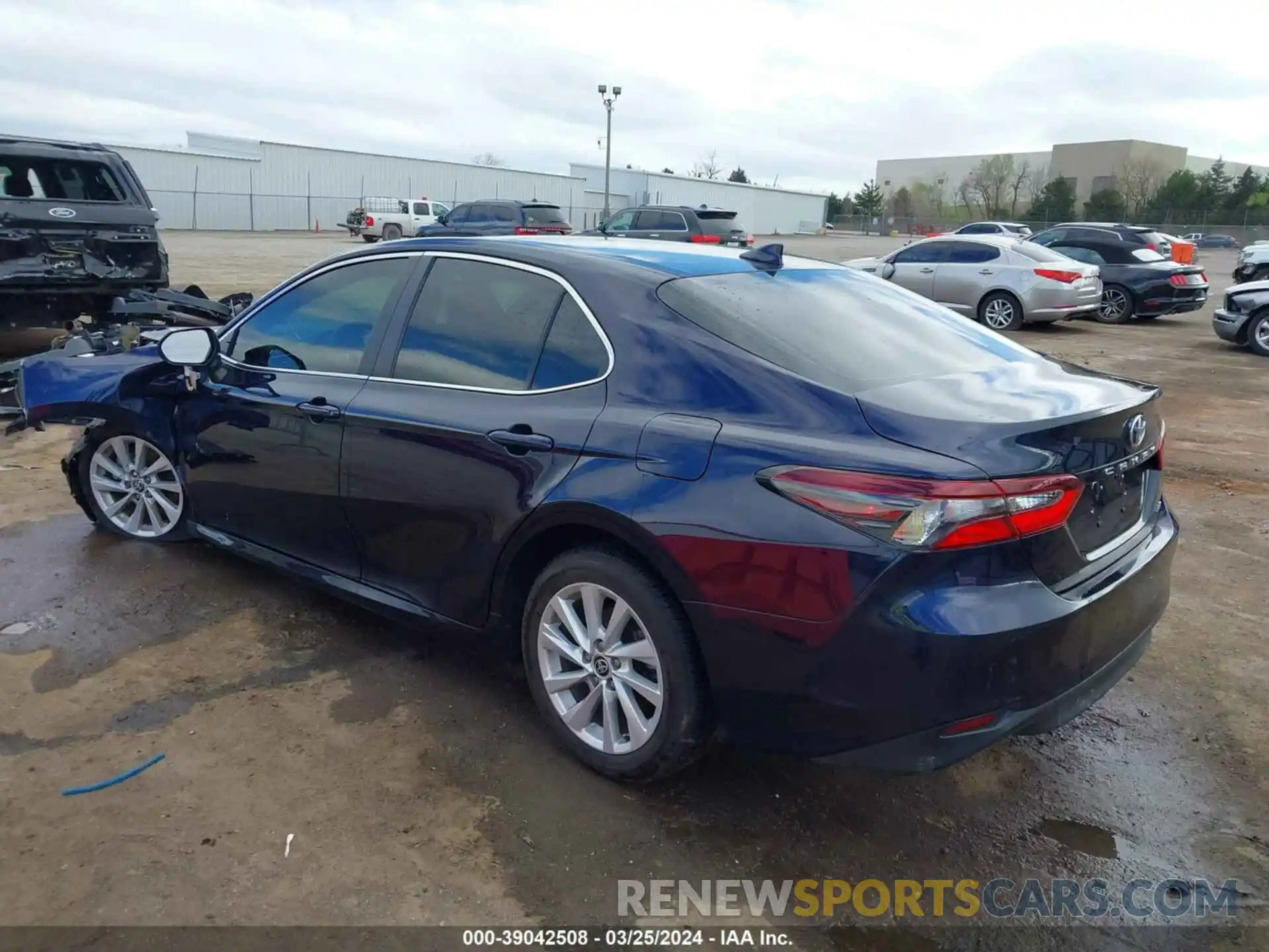 3 Photograph of a damaged car 4T1C11AK1MU612038 TOYOTA CAMRY 2021