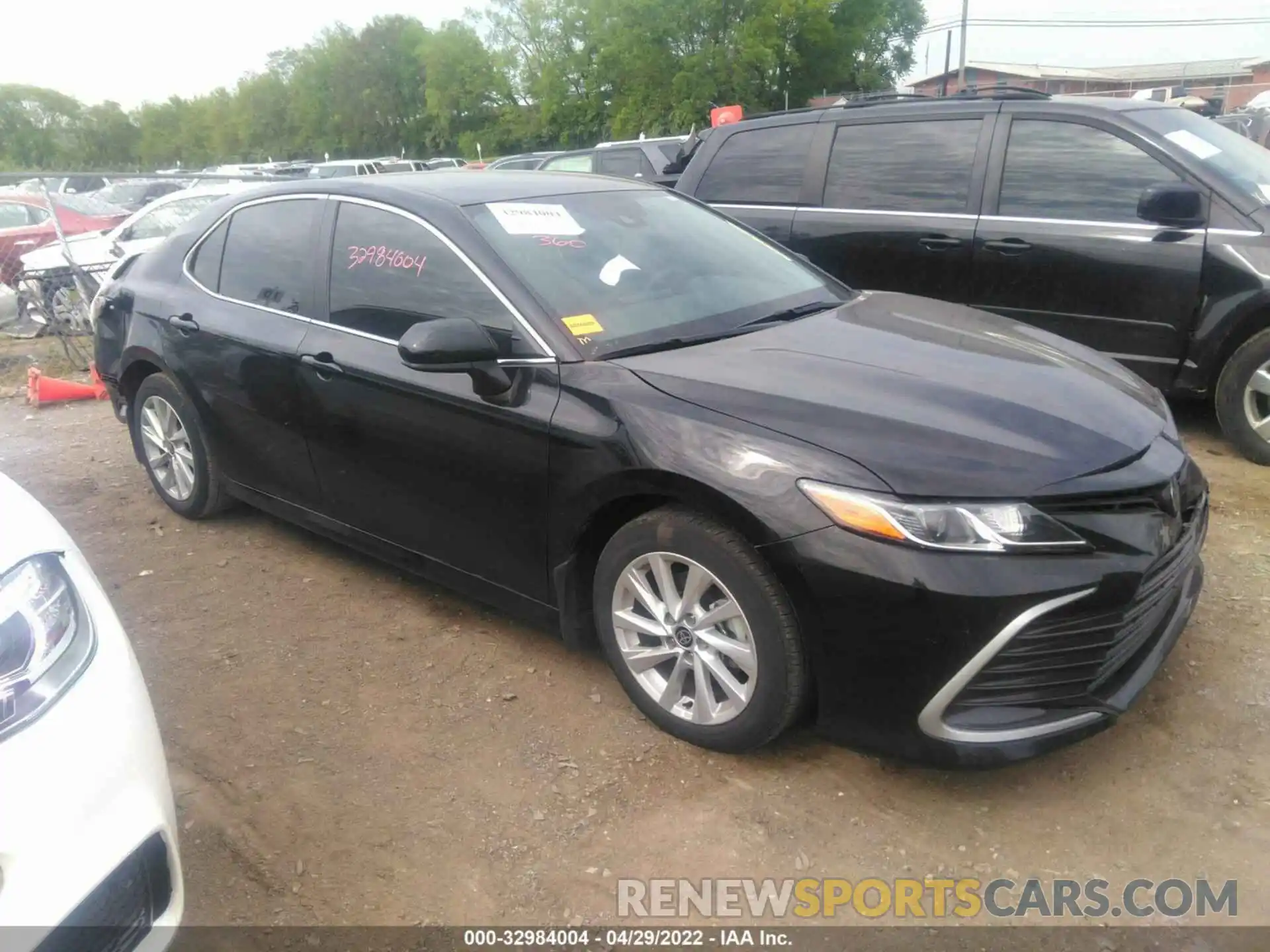 1 Photograph of a damaged car 4T1C11AK2MU424399 TOYOTA CAMRY 2021