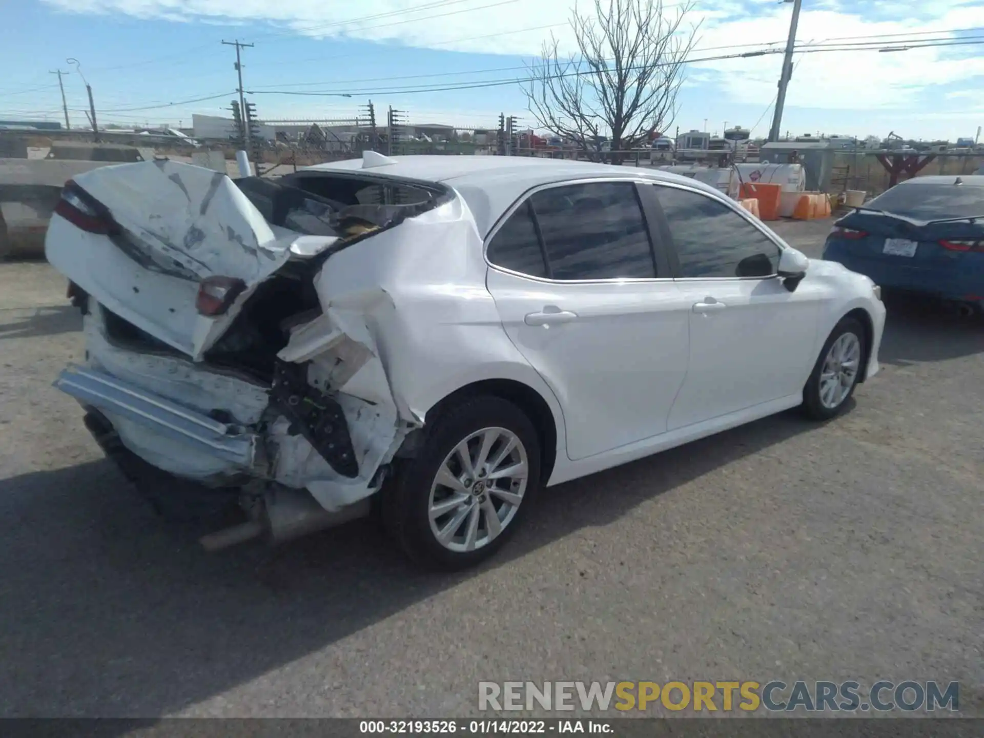 4 Photograph of a damaged car 4T1C11AK2MU440957 TOYOTA CAMRY 2021