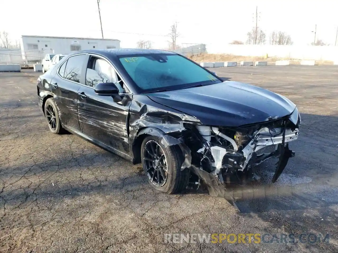 1 Photograph of a damaged car 4T1C11AK2MU452252 TOYOTA CAMRY 2021