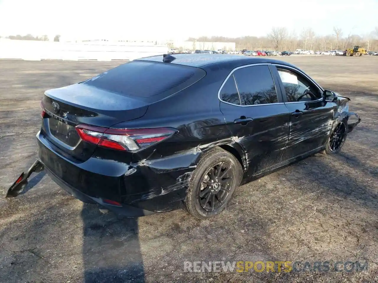 4 Photograph of a damaged car 4T1C11AK2MU452252 TOYOTA CAMRY 2021