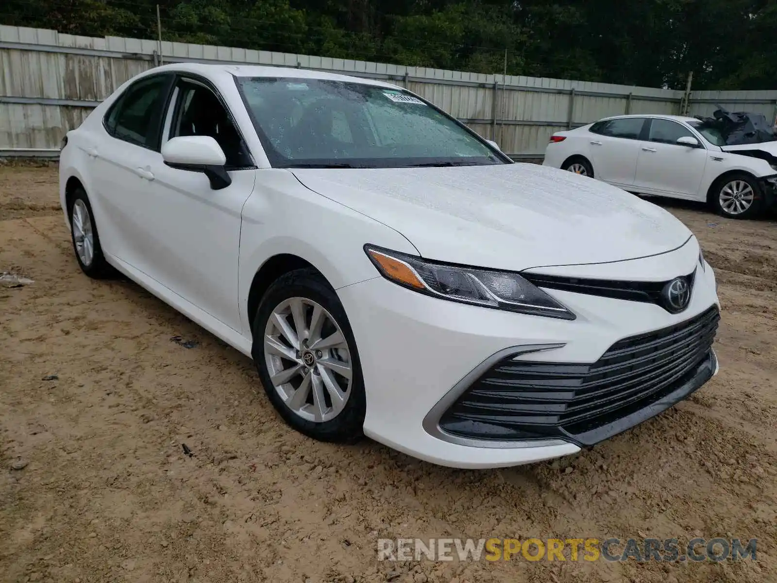 1 Photograph of a damaged car 4T1C11AK2MU455782 TOYOTA CAMRY 2021