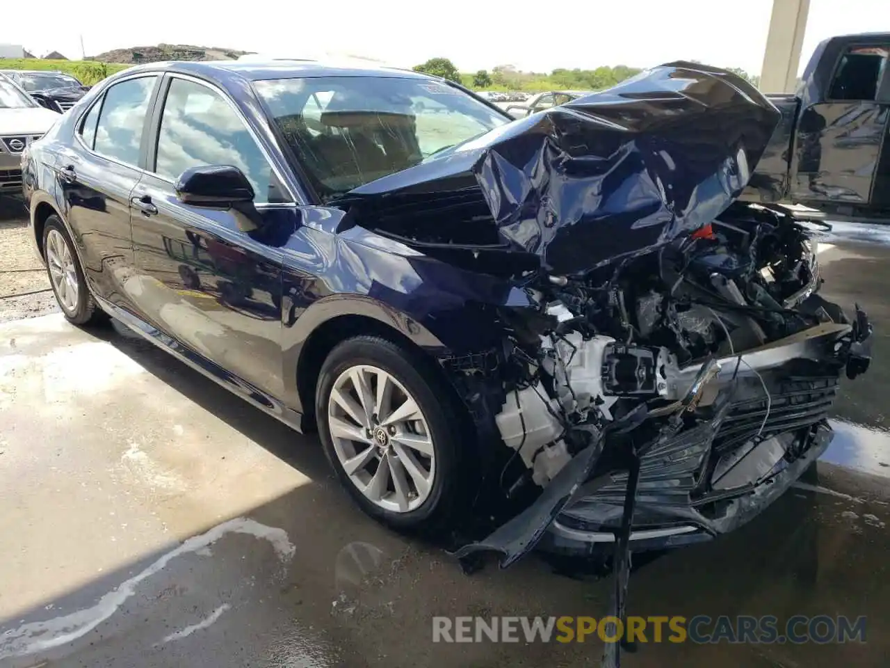 1 Photograph of a damaged car 4T1C11AK2MU459847 TOYOTA CAMRY 2021