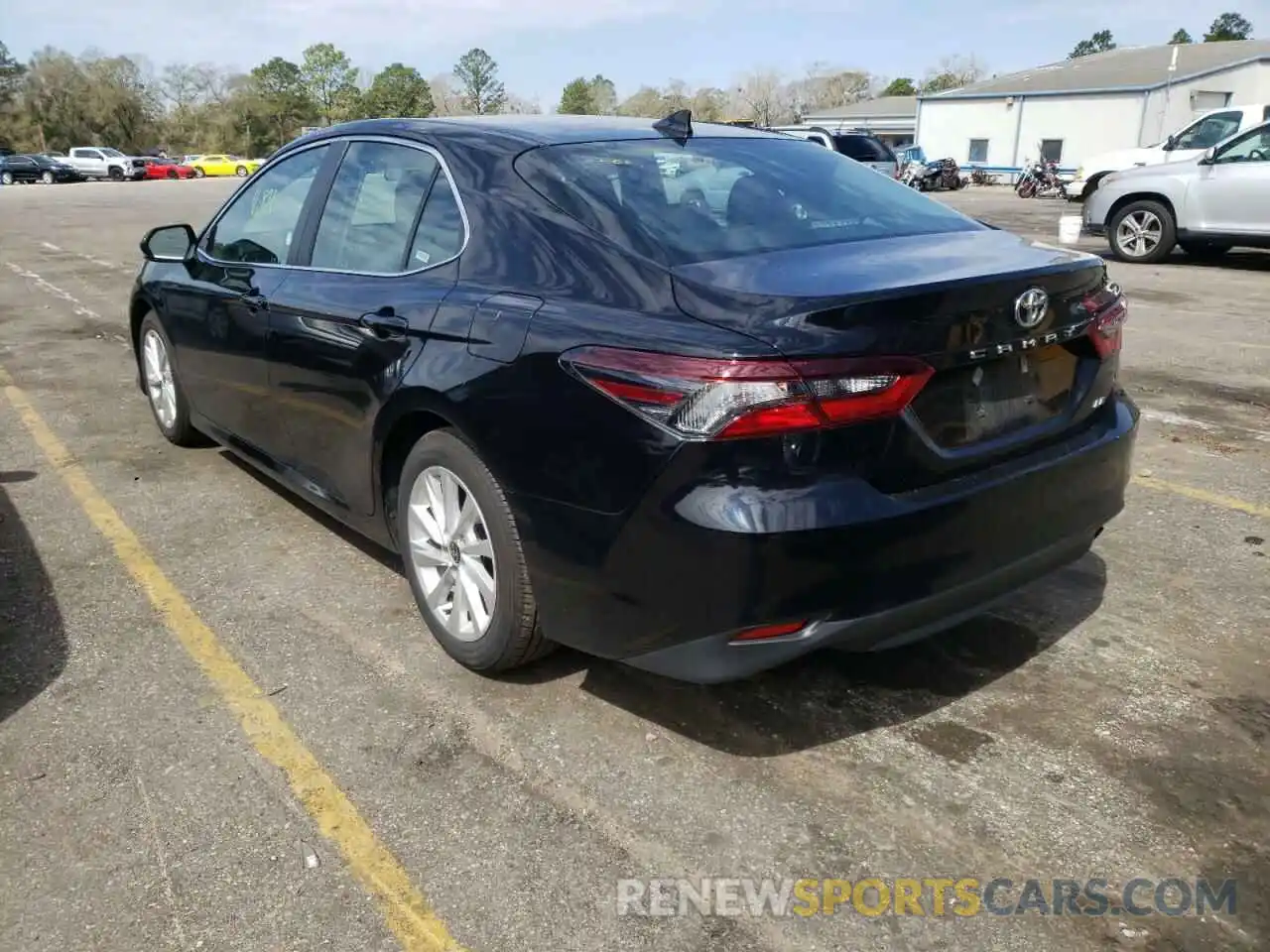 3 Photograph of a damaged car 4T1C11AK2MU464014 TOYOTA CAMRY 2021