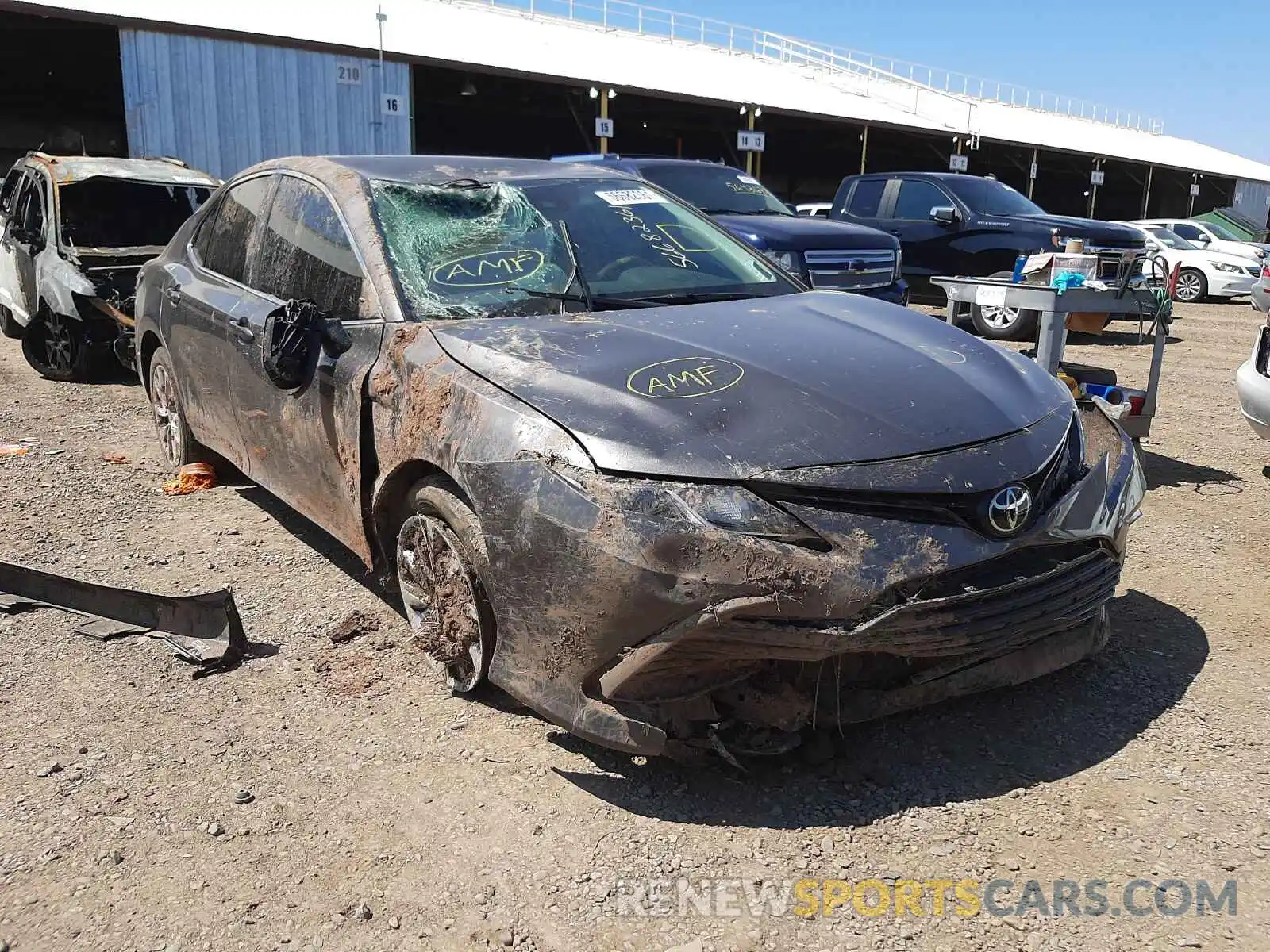 1 Photograph of a damaged car 4T1C11AK2MU469133 TOYOTA CAMRY 2021