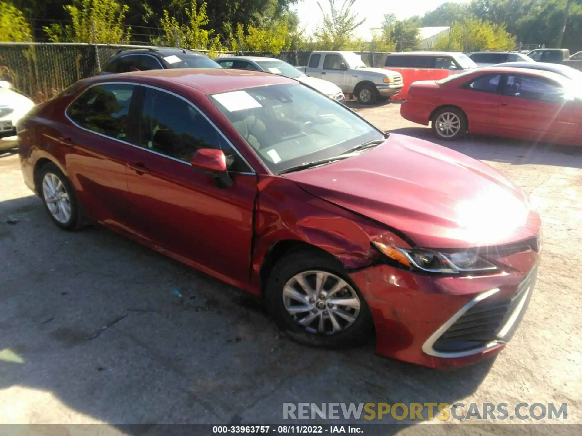 1 Photograph of a damaged car 4T1C11AK2MU472548 TOYOTA CAMRY 2021