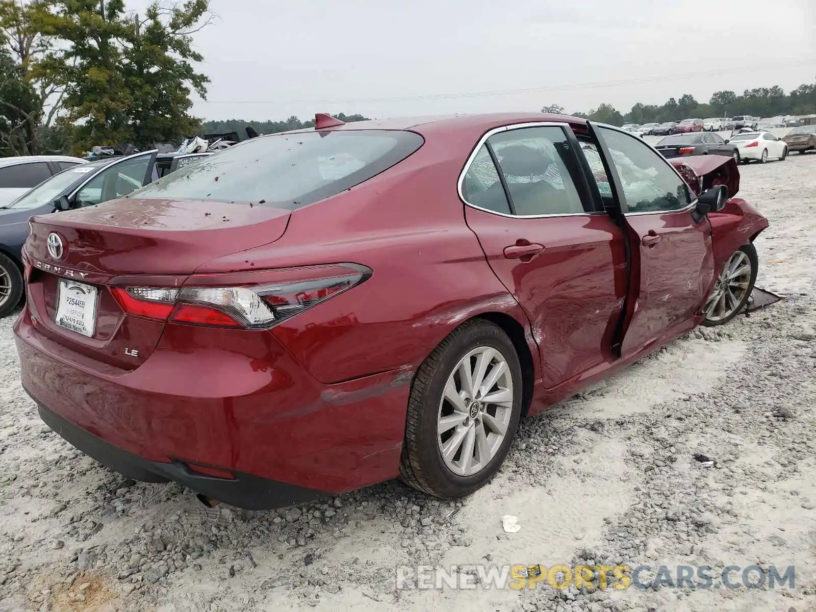 4 Photograph of a damaged car 4T1C11AK2MU479578 TOYOTA CAMRY 2021