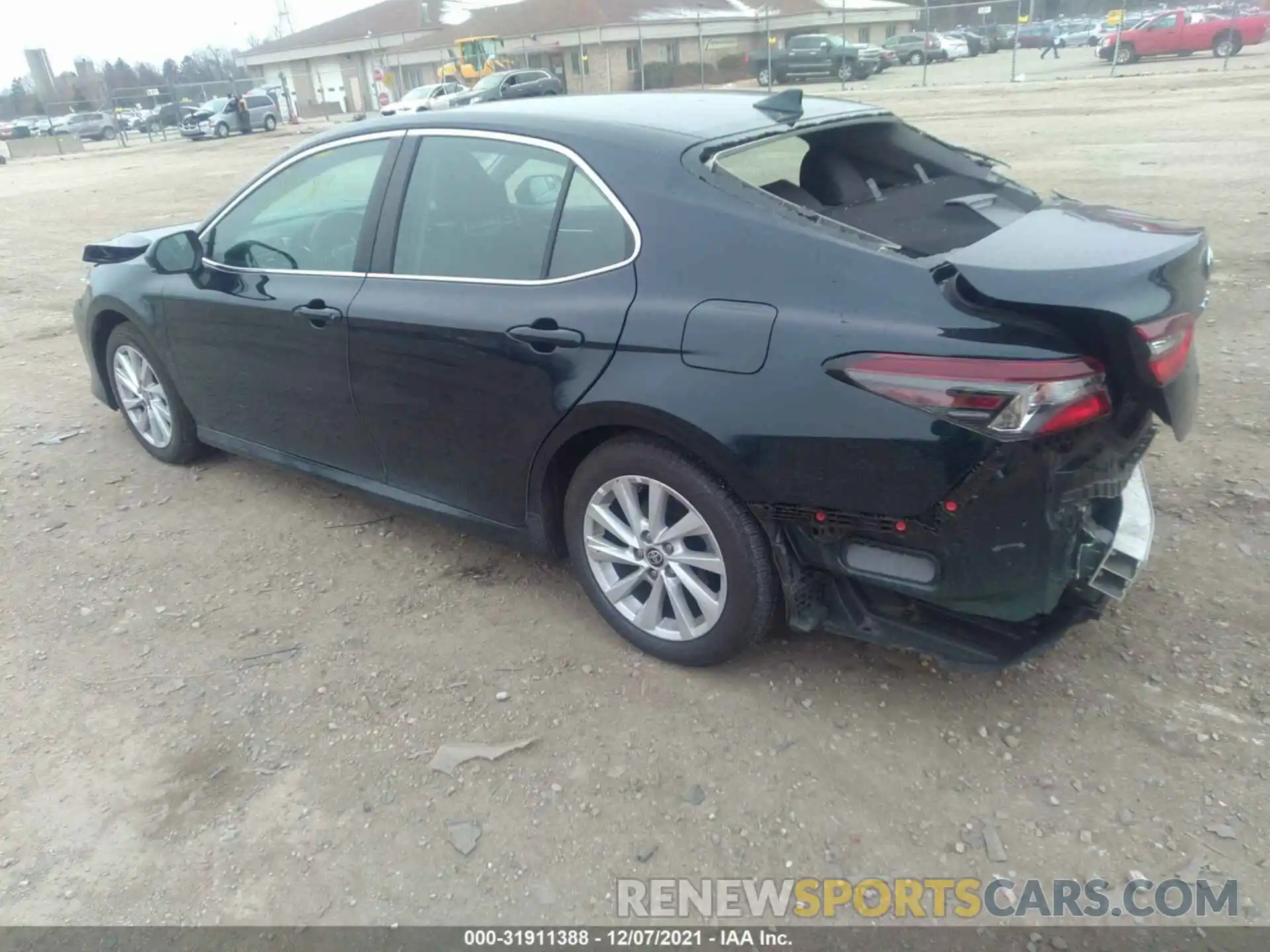 3 Photograph of a damaged car 4T1C11AK2MU487101 TOYOTA CAMRY 2021