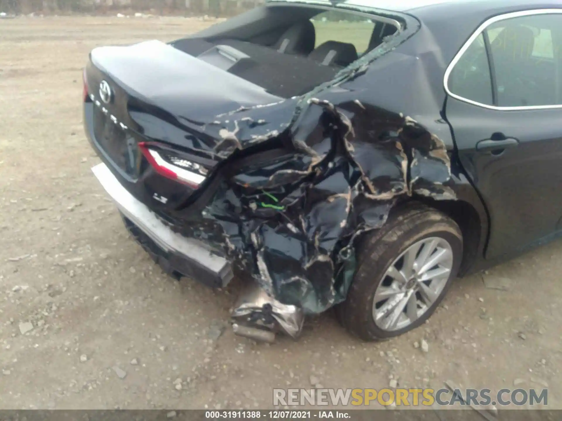 6 Photograph of a damaged car 4T1C11AK2MU487101 TOYOTA CAMRY 2021