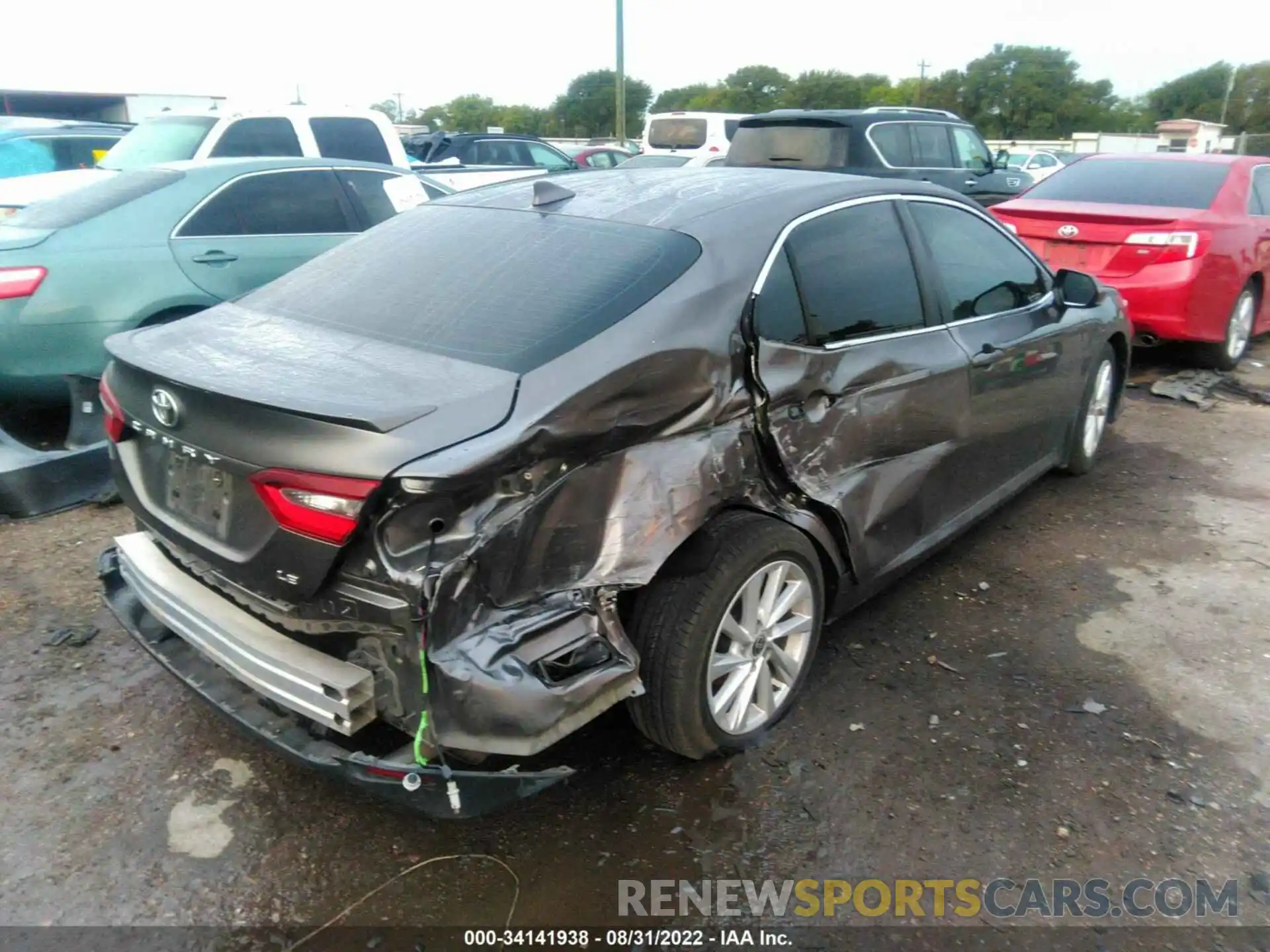 4 Photograph of a damaged car 4T1C11AK2MU515947 TOYOTA CAMRY 2021