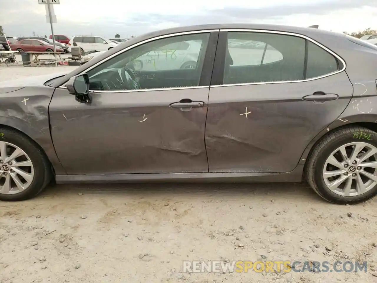 9 Photograph of a damaged car 4T1C11AK2MU528049 TOYOTA CAMRY 2021