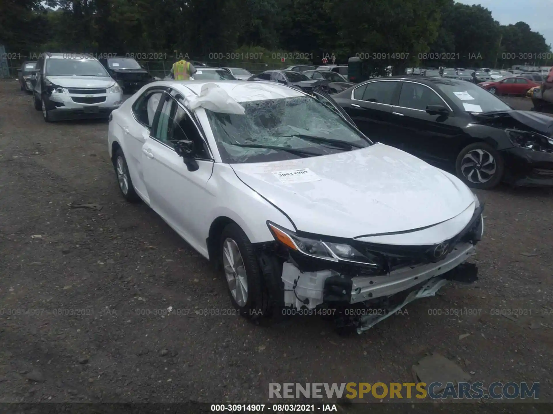 1 Photograph of a damaged car 4T1C11AK2MU529427 TOYOTA CAMRY 2021