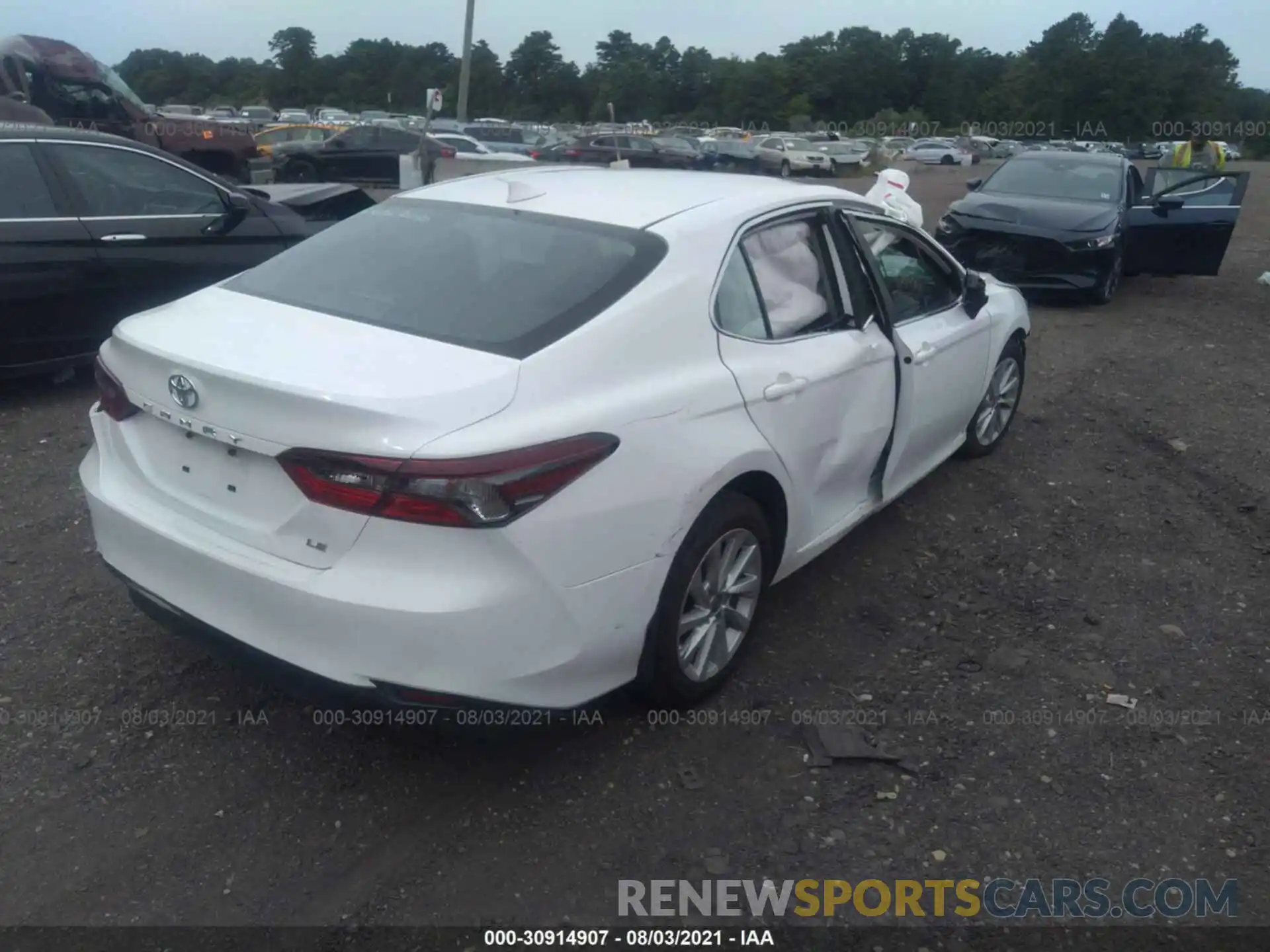 4 Photograph of a damaged car 4T1C11AK2MU529427 TOYOTA CAMRY 2021