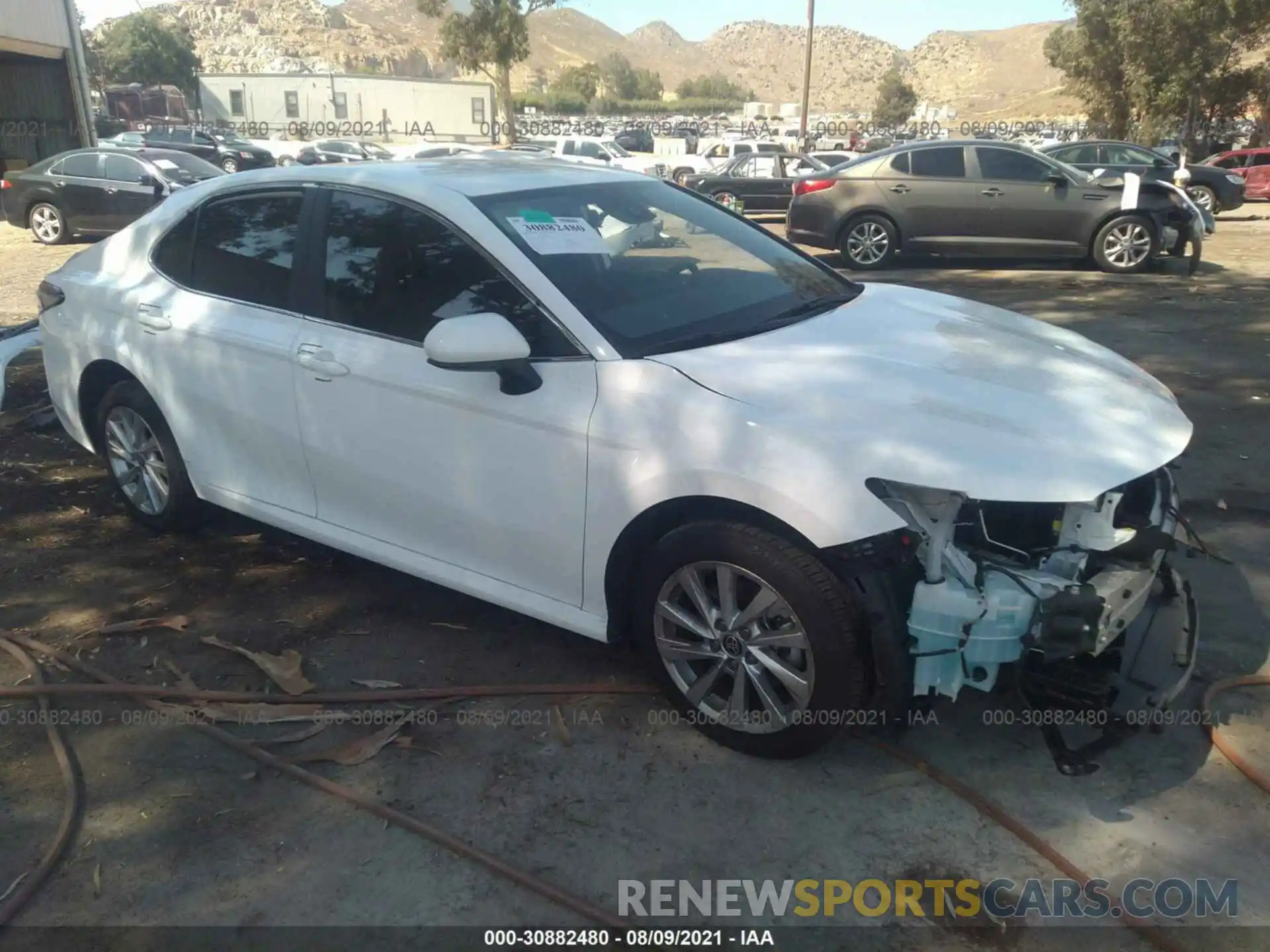 1 Photograph of a damaged car 4T1C11AK2MU538113 TOYOTA CAMRY 2021