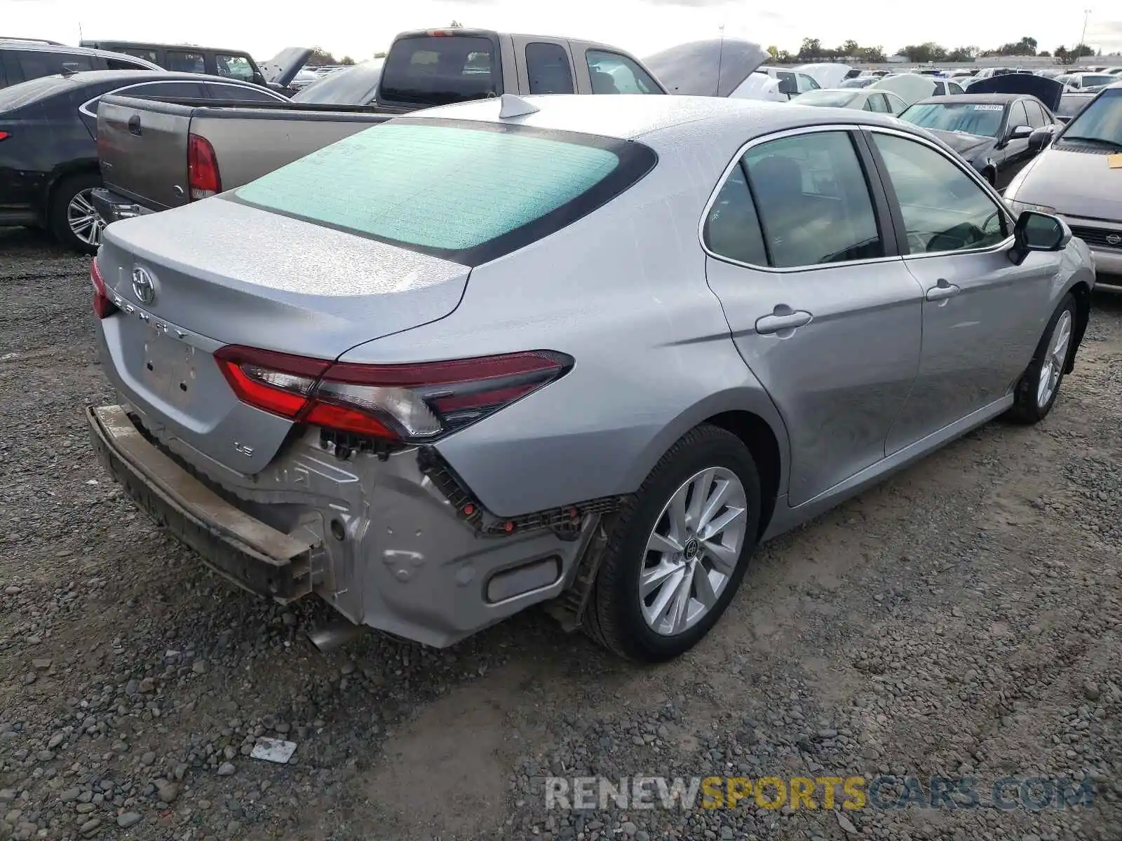 4 Photograph of a damaged car 4T1C11AK2MU542338 TOYOTA CAMRY 2021