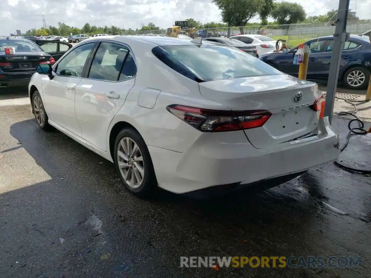 3 Photograph of a damaged car 4T1C11AK2MU573721 TOYOTA CAMRY 2021