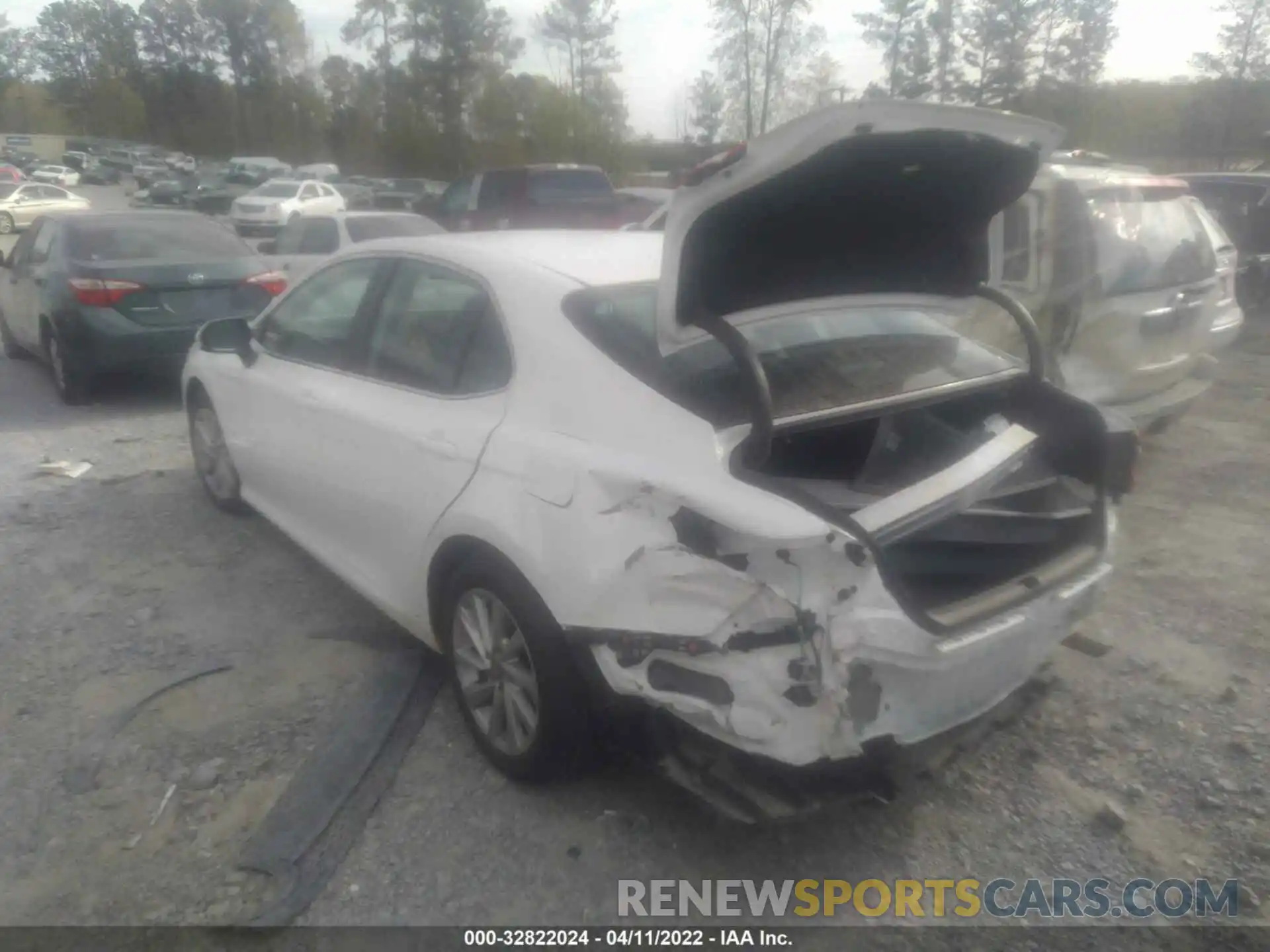 3 Photograph of a damaged car 4T1C11AK2MU575002 TOYOTA CAMRY 2021