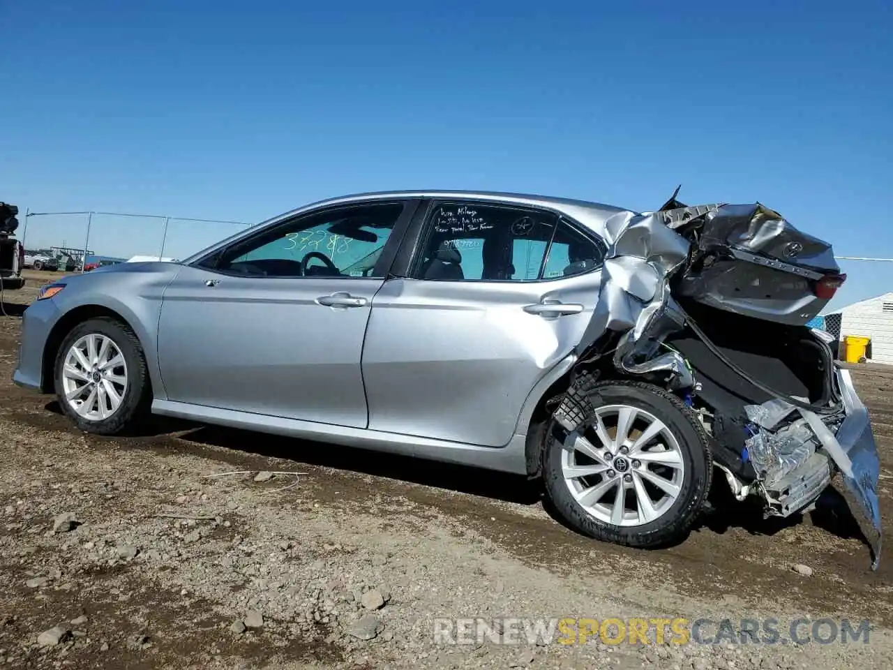 2 Photograph of a damaged car 4T1C11AK2MU587442 TOYOTA CAMRY 2021