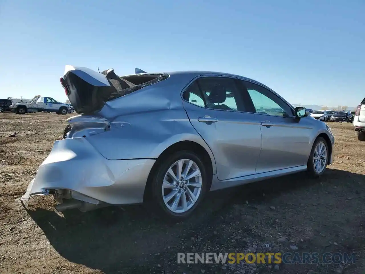 3 Photograph of a damaged car 4T1C11AK2MU587442 TOYOTA CAMRY 2021