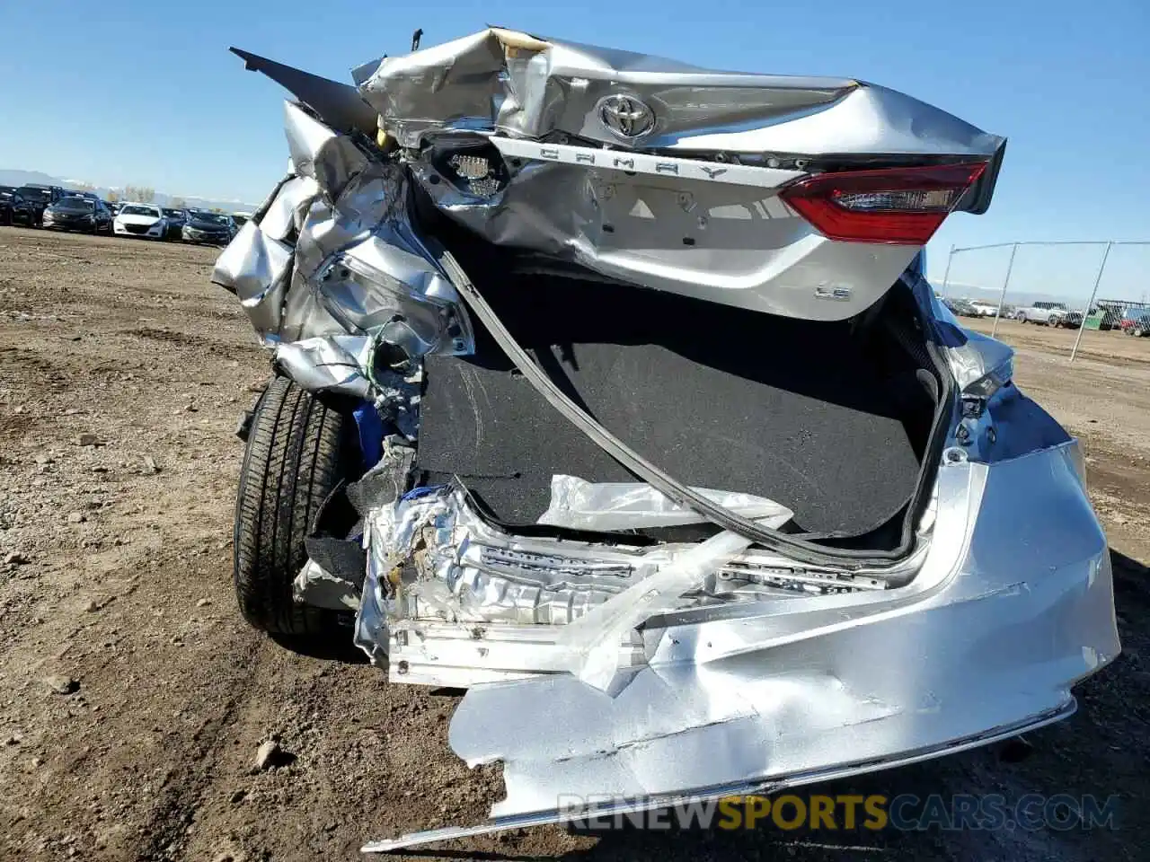 6 Photograph of a damaged car 4T1C11AK2MU587442 TOYOTA CAMRY 2021