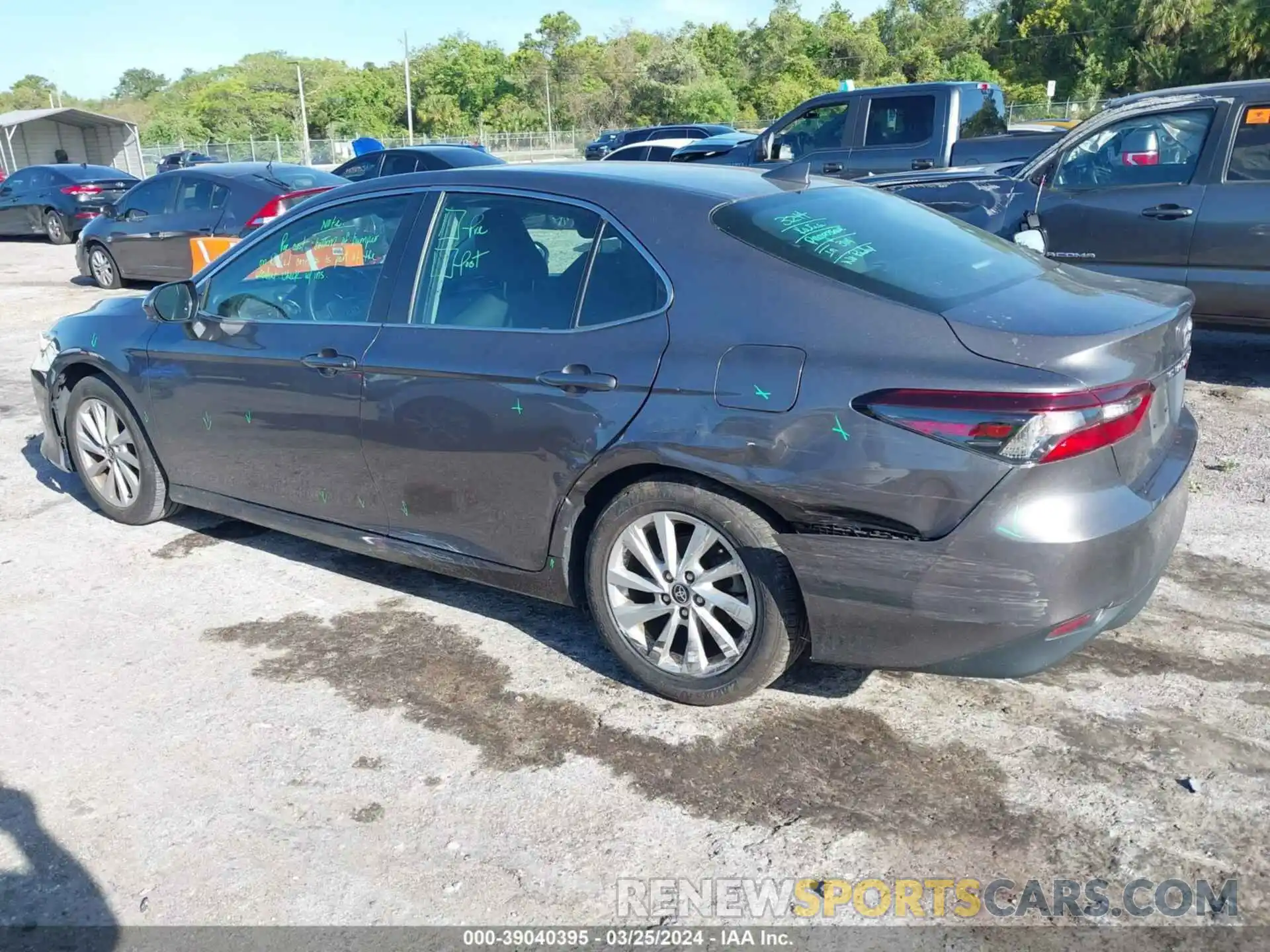 6 Photograph of a damaged car 4T1C11AK2MU600643 TOYOTA CAMRY 2021