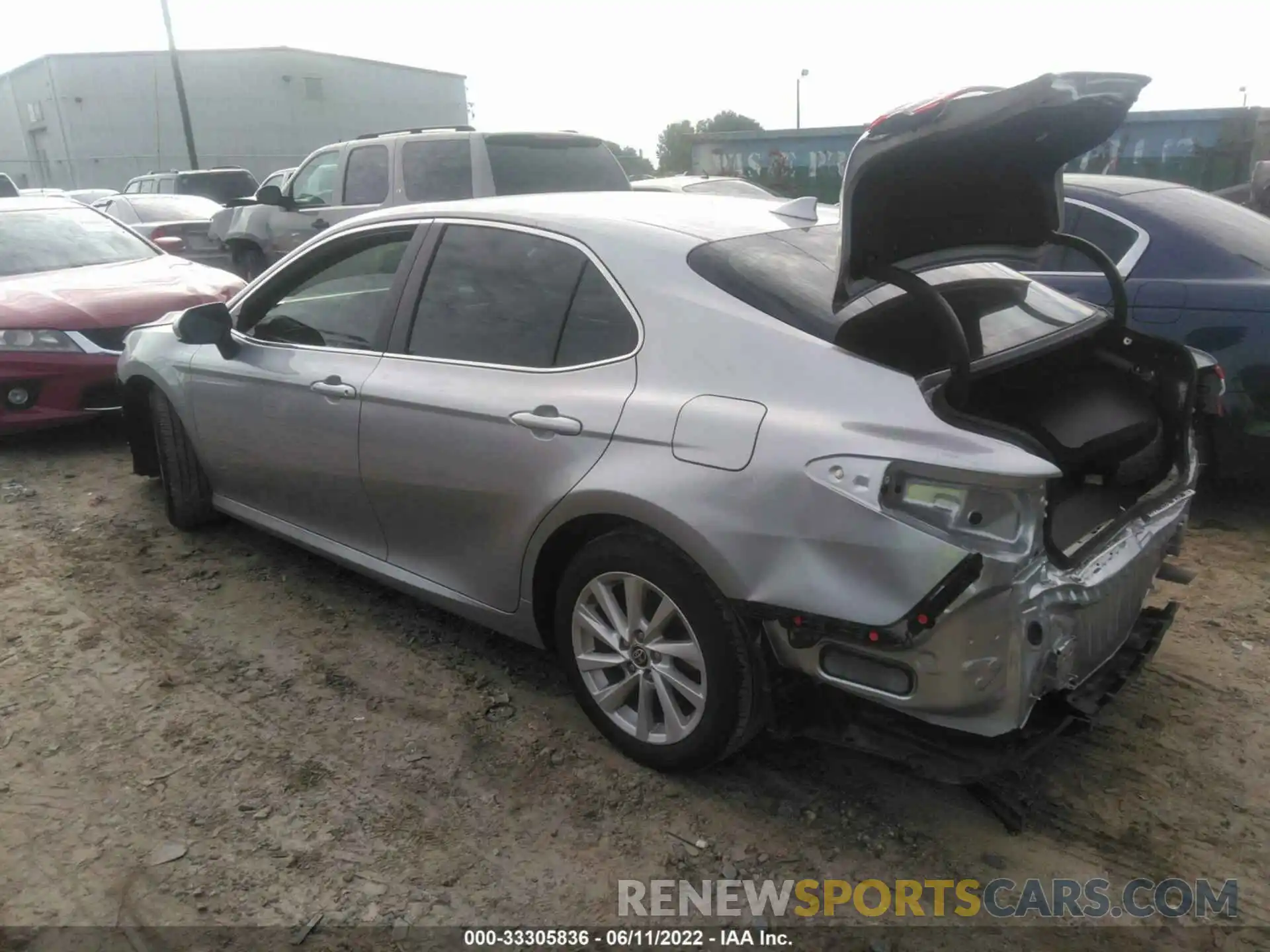 3 Photograph of a damaged car 4T1C11AK2MU610038 TOYOTA CAMRY 2021