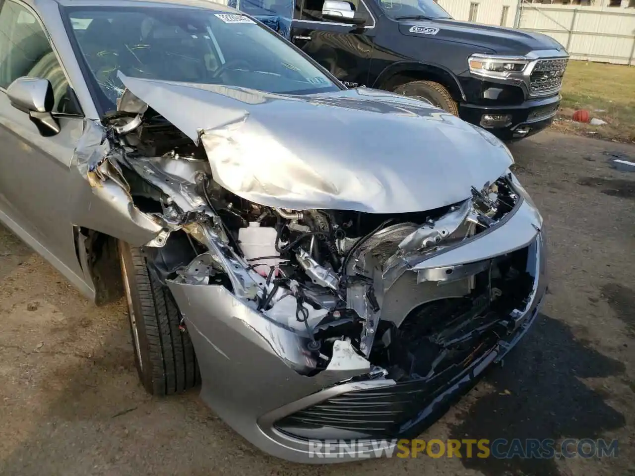 9 Photograph of a damaged car 4T1C11AK2MU611139 TOYOTA CAMRY 2021