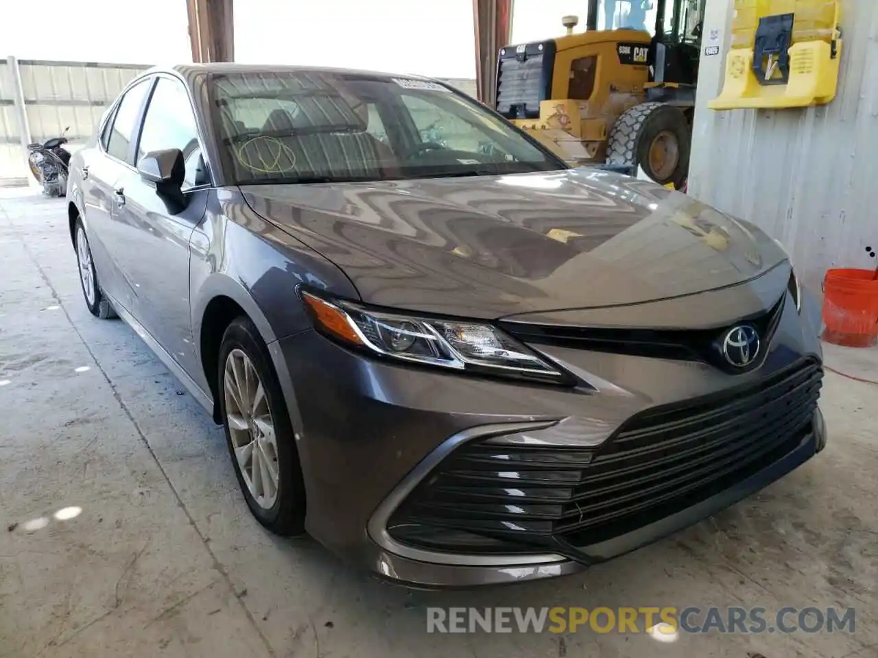 1 Photograph of a damaged car 4T1C11AK2MU614803 TOYOTA CAMRY 2021