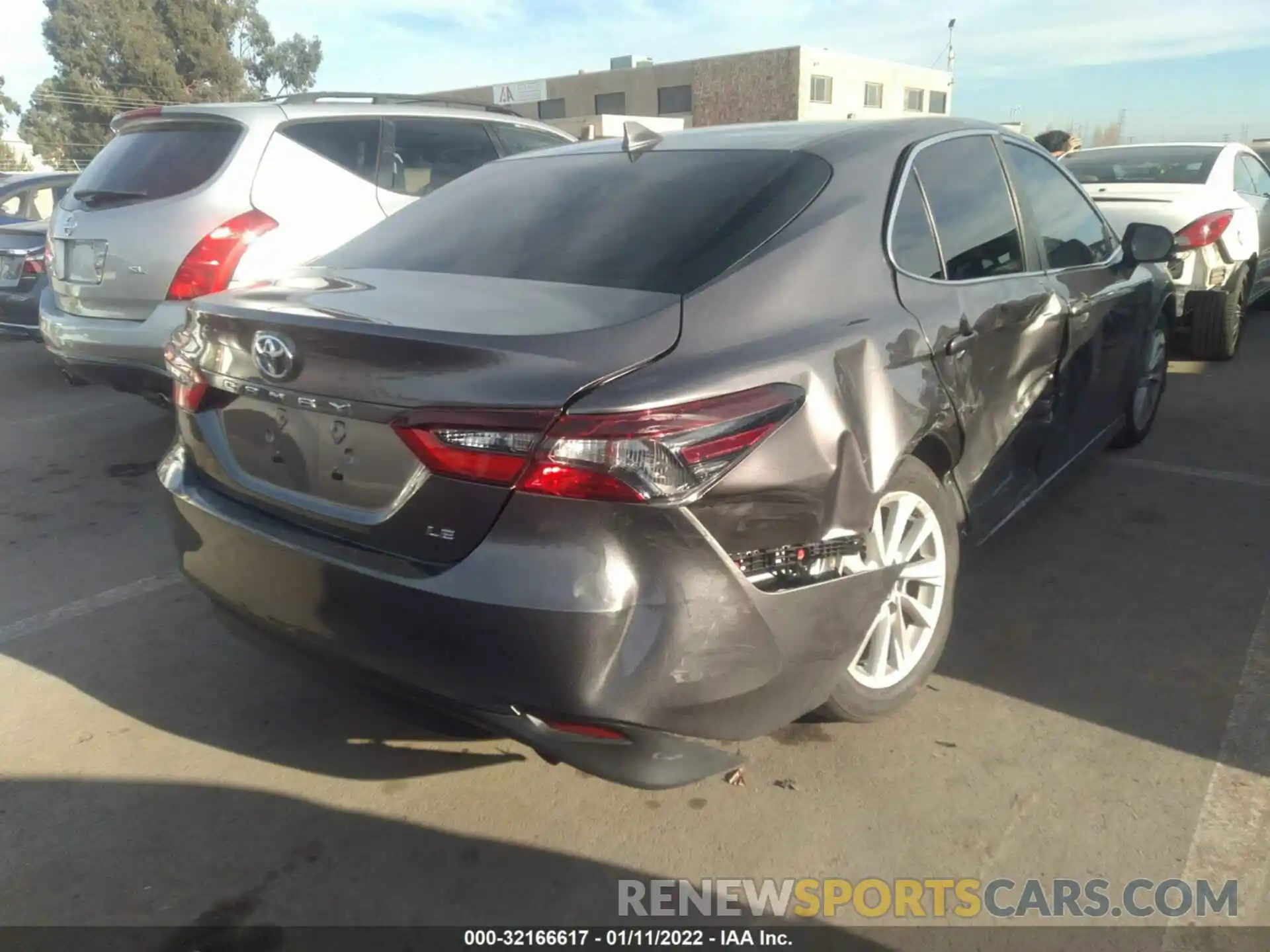 4 Photograph of a damaged car 4T1C11AK3MU412875 TOYOTA CAMRY 2021