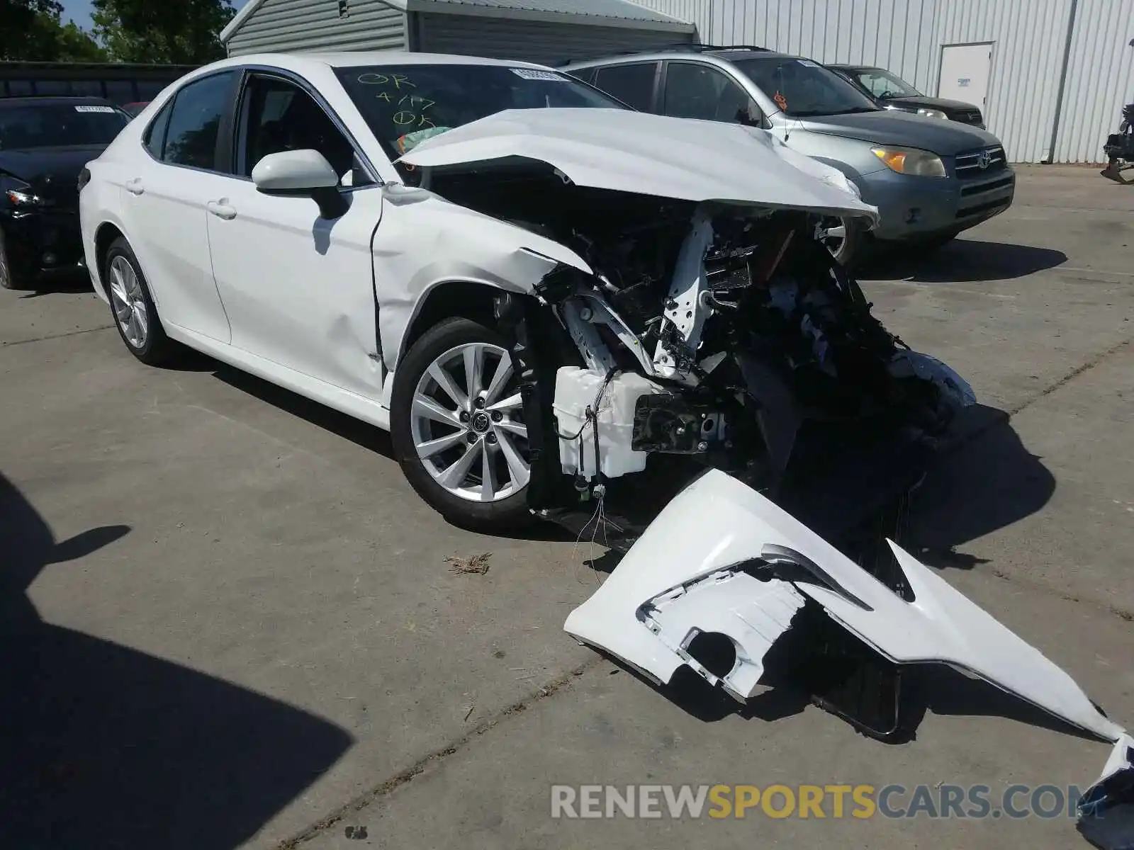 1 Photograph of a damaged car 4T1C11AK3MU420927 TOYOTA CAMRY 2021