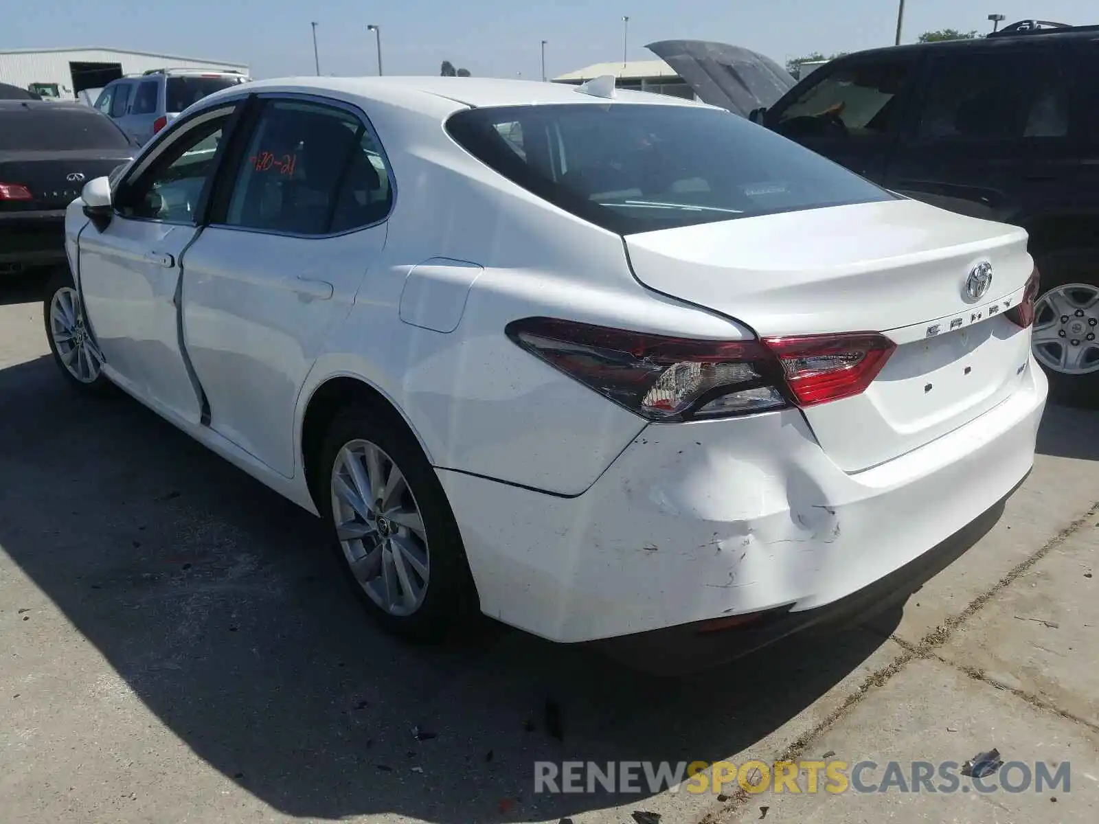 3 Photograph of a damaged car 4T1C11AK3MU420927 TOYOTA CAMRY 2021