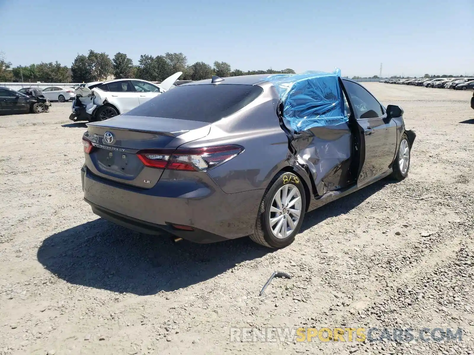 4 Photograph of a damaged car 4T1C11AK3MU422113 TOYOTA CAMRY 2021