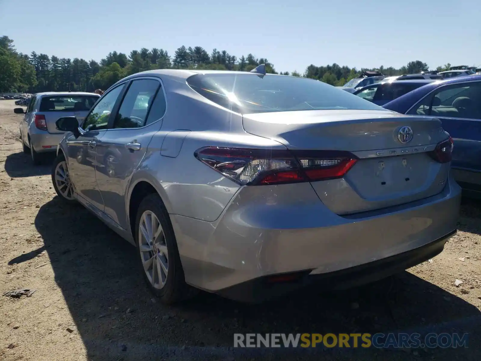 3 Photograph of a damaged car 4T1C11AK3MU428252 TOYOTA CAMRY 2021