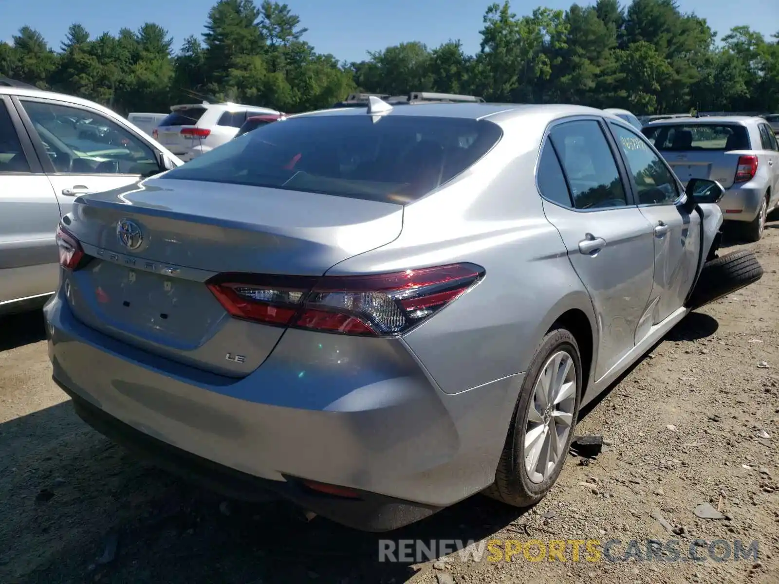 4 Photograph of a damaged car 4T1C11AK3MU428252 TOYOTA CAMRY 2021