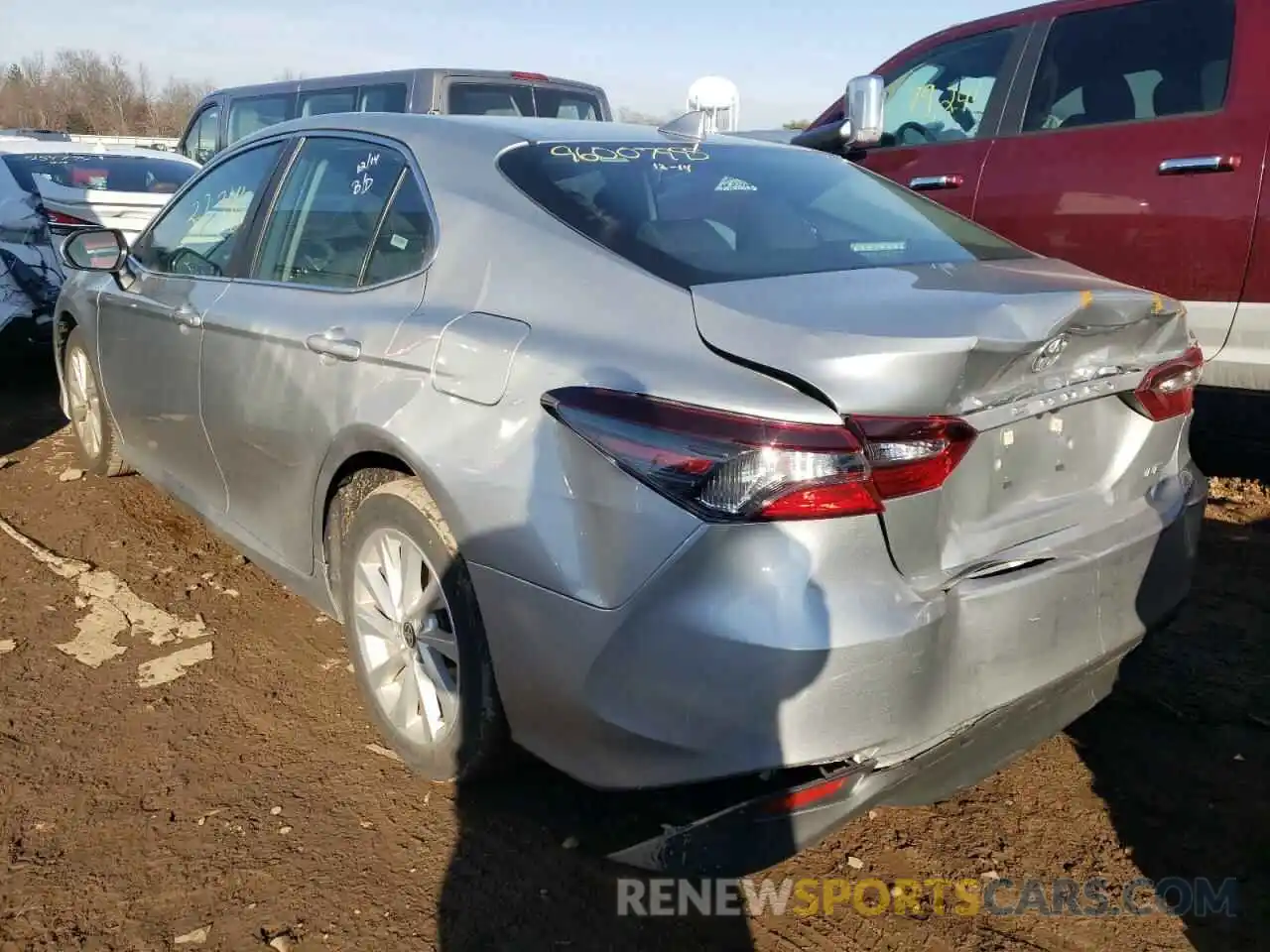 3 Photograph of a damaged car 4T1C11AK3MU437050 TOYOTA CAMRY 2021