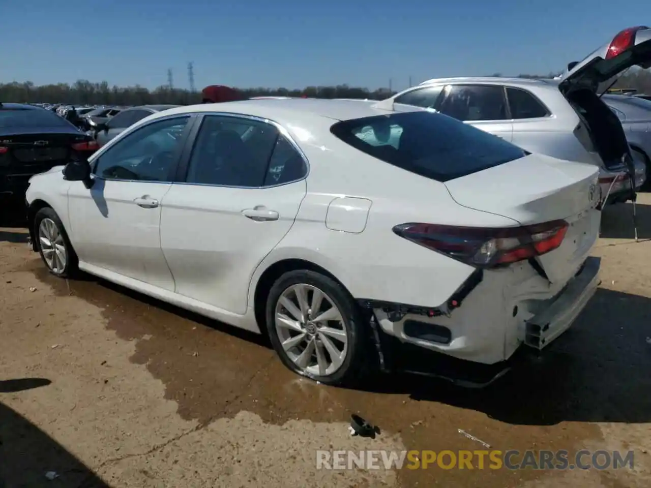 2 Photograph of a damaged car 4T1C11AK3MU443060 TOYOTA CAMRY 2021