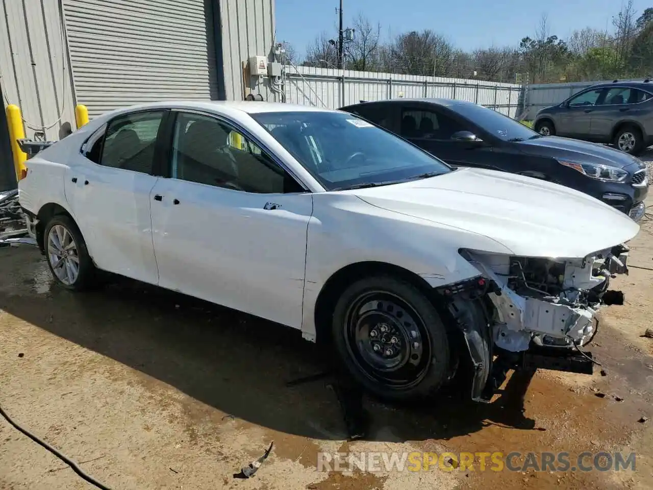 4 Photograph of a damaged car 4T1C11AK3MU443060 TOYOTA CAMRY 2021