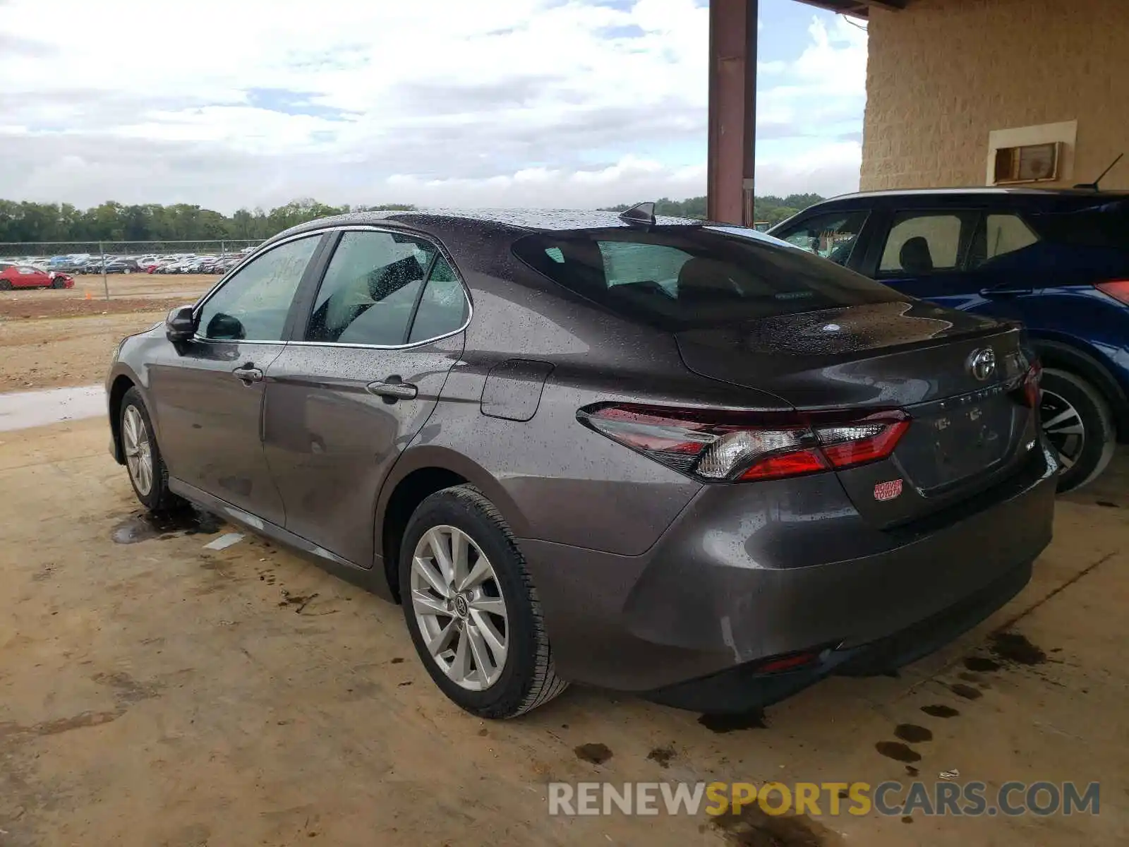 3 Photograph of a damaged car 4T1C11AK3MU443947 TOYOTA CAMRY 2021