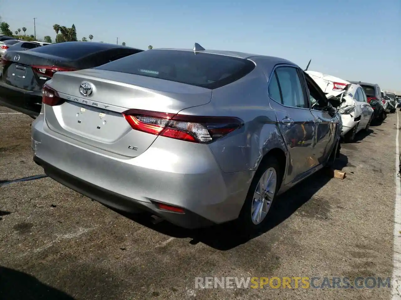 4 Photograph of a damaged car 4T1C11AK3MU444628 TOYOTA CAMRY 2021