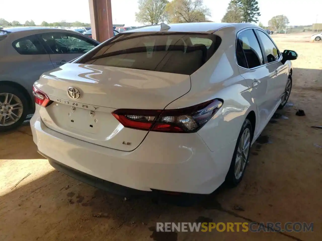 4 Photograph of a damaged car 4T1C11AK3MU465382 TOYOTA CAMRY 2021