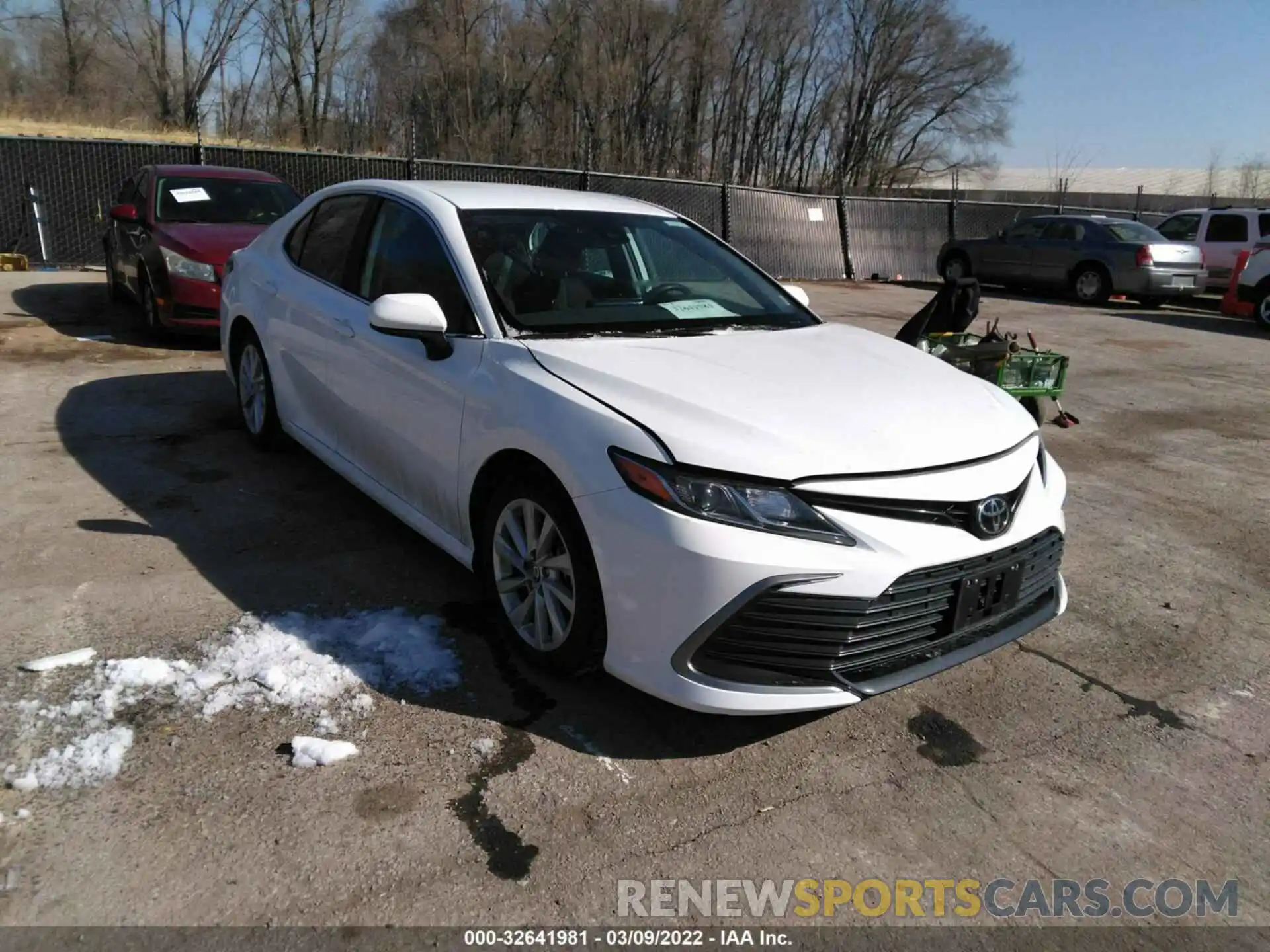 1 Photograph of a damaged car 4T1C11AK3MU466662 TOYOTA CAMRY 2021