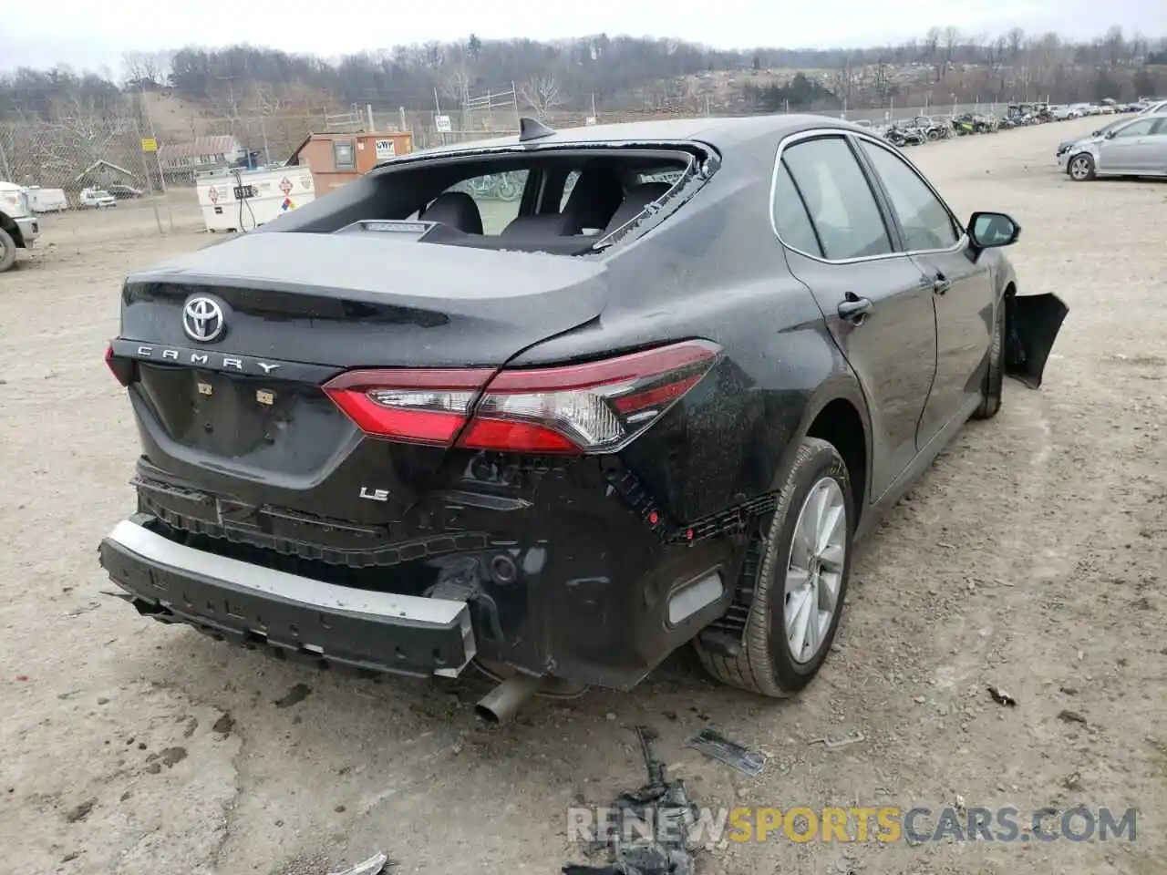 4 Photograph of a damaged car 4T1C11AK3MU512250 TOYOTA CAMRY 2021