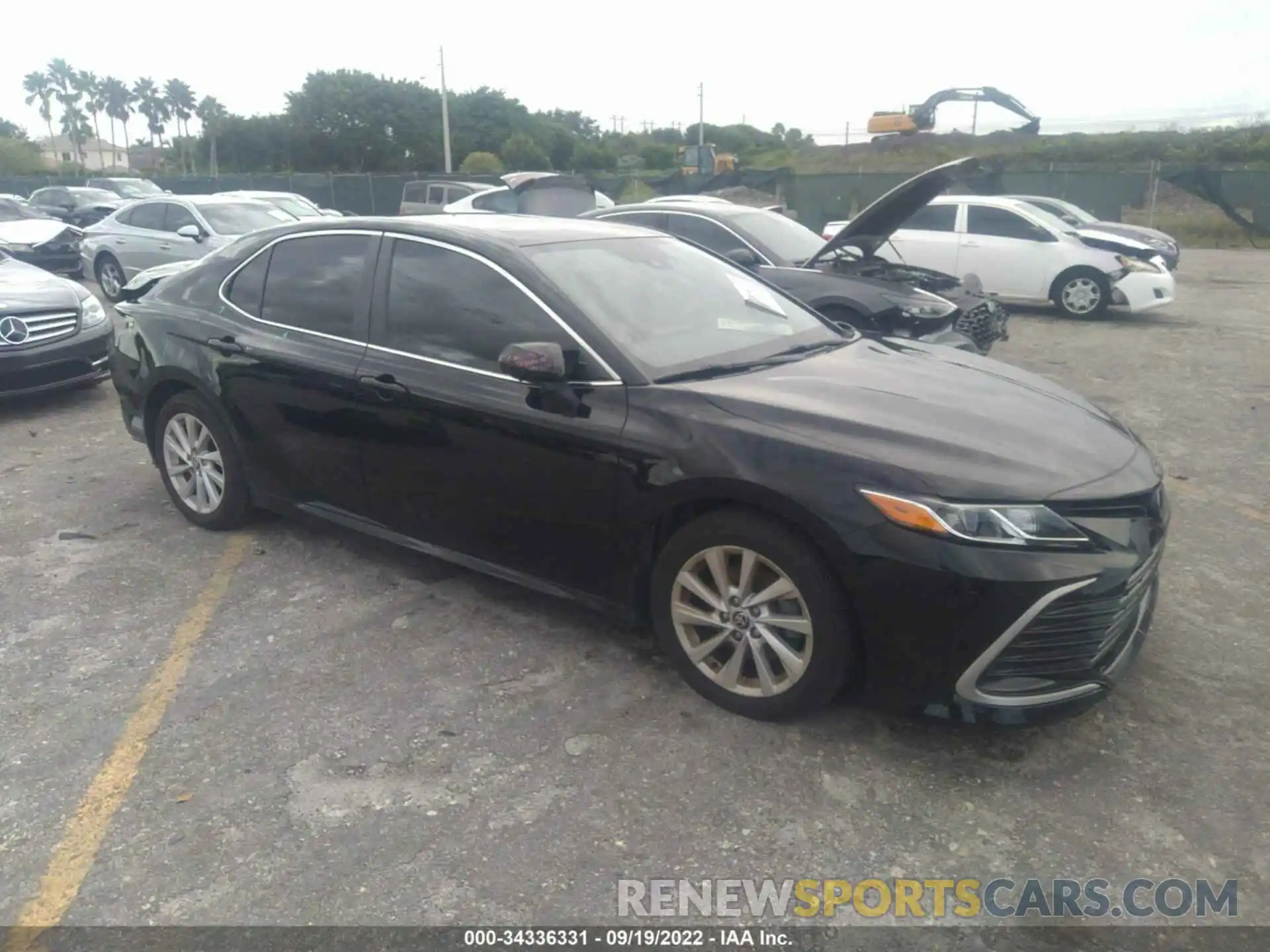 1 Photograph of a damaged car 4T1C11AK3MU519523 TOYOTA CAMRY 2021